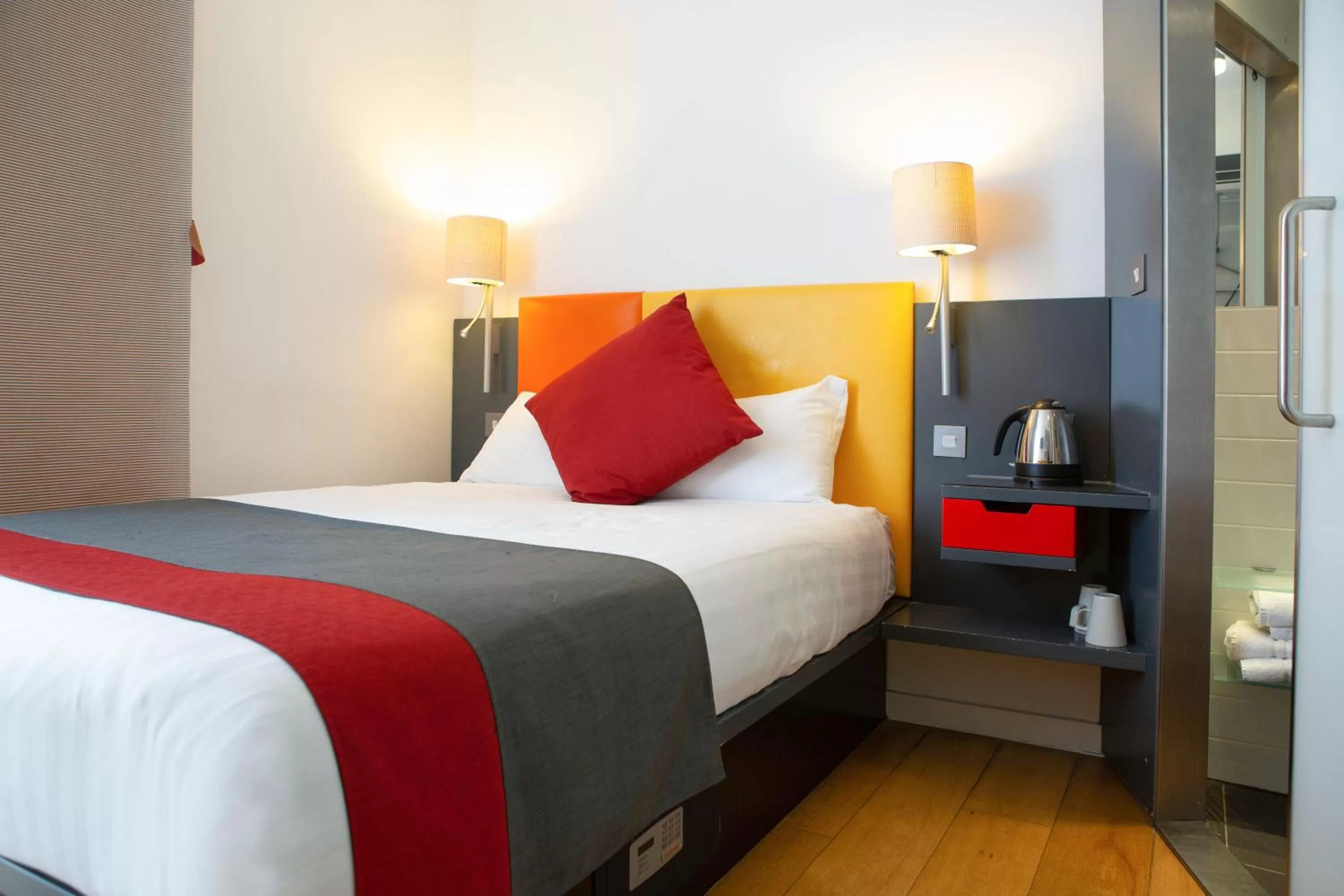 Double Room in Four Points Flex by Sheraton Cardiff