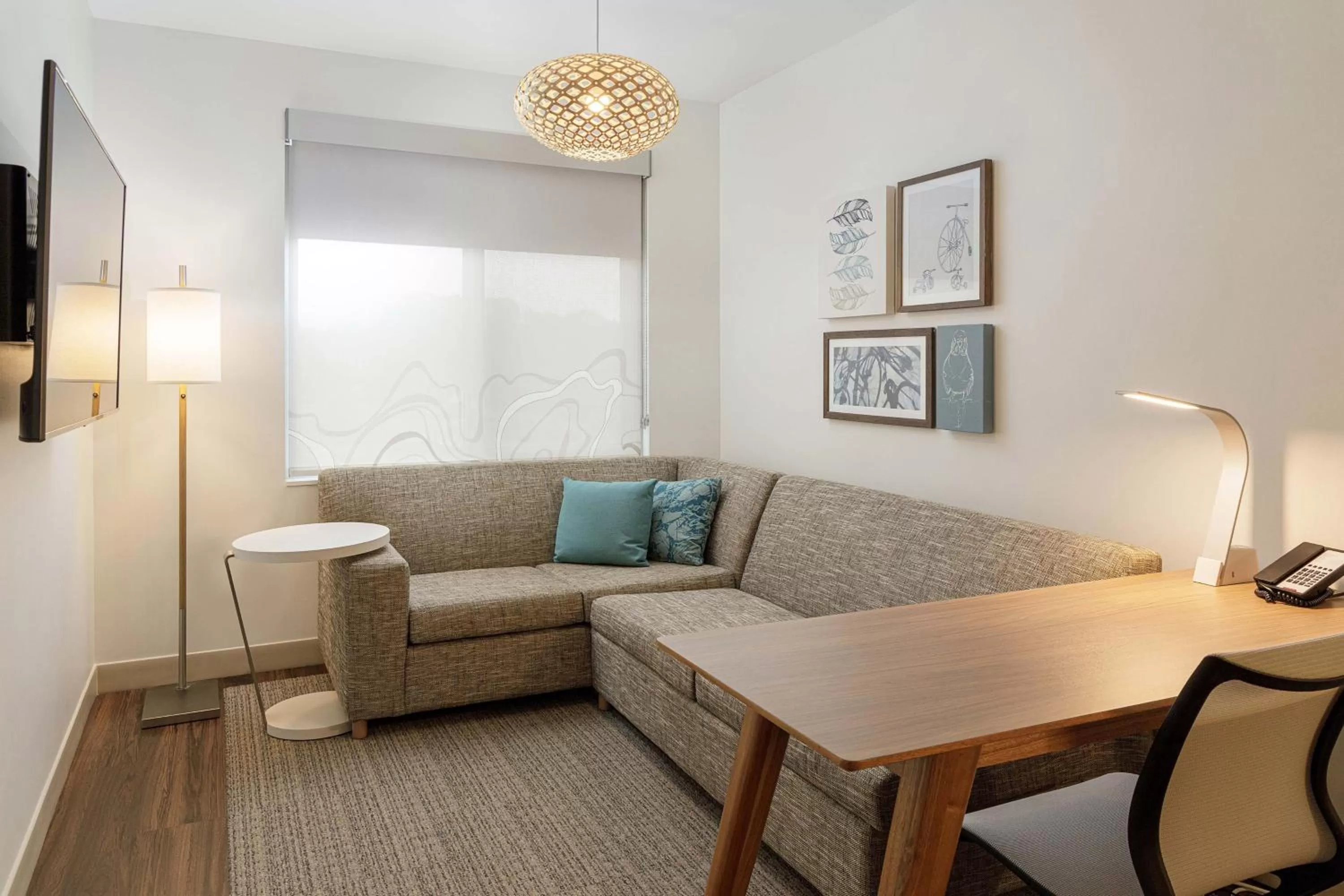 1 Bedroom Suite, 1 King, Sofa bed in Element Nashville Airport