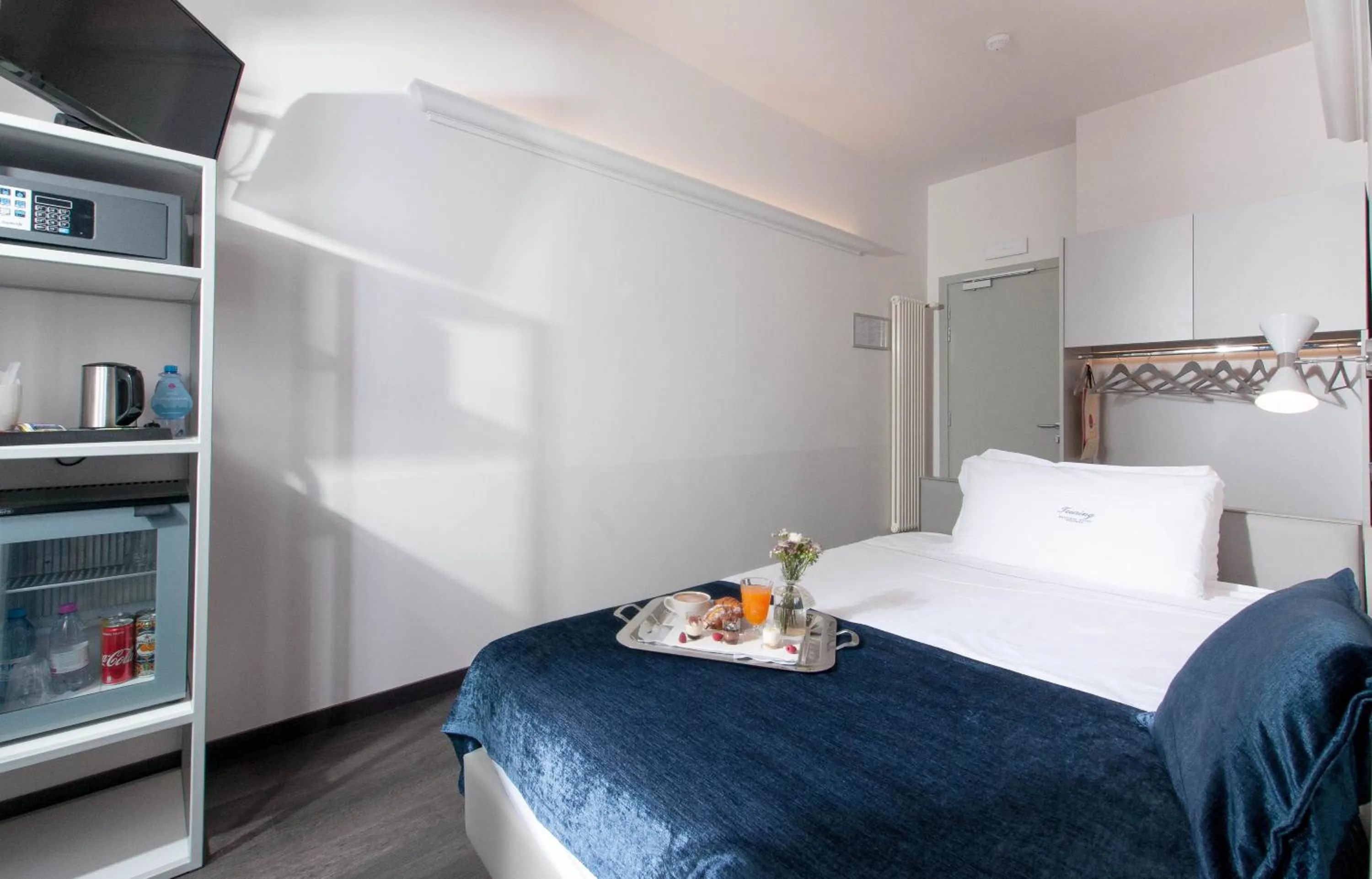 Bedroom, Bed in Hotel Touring