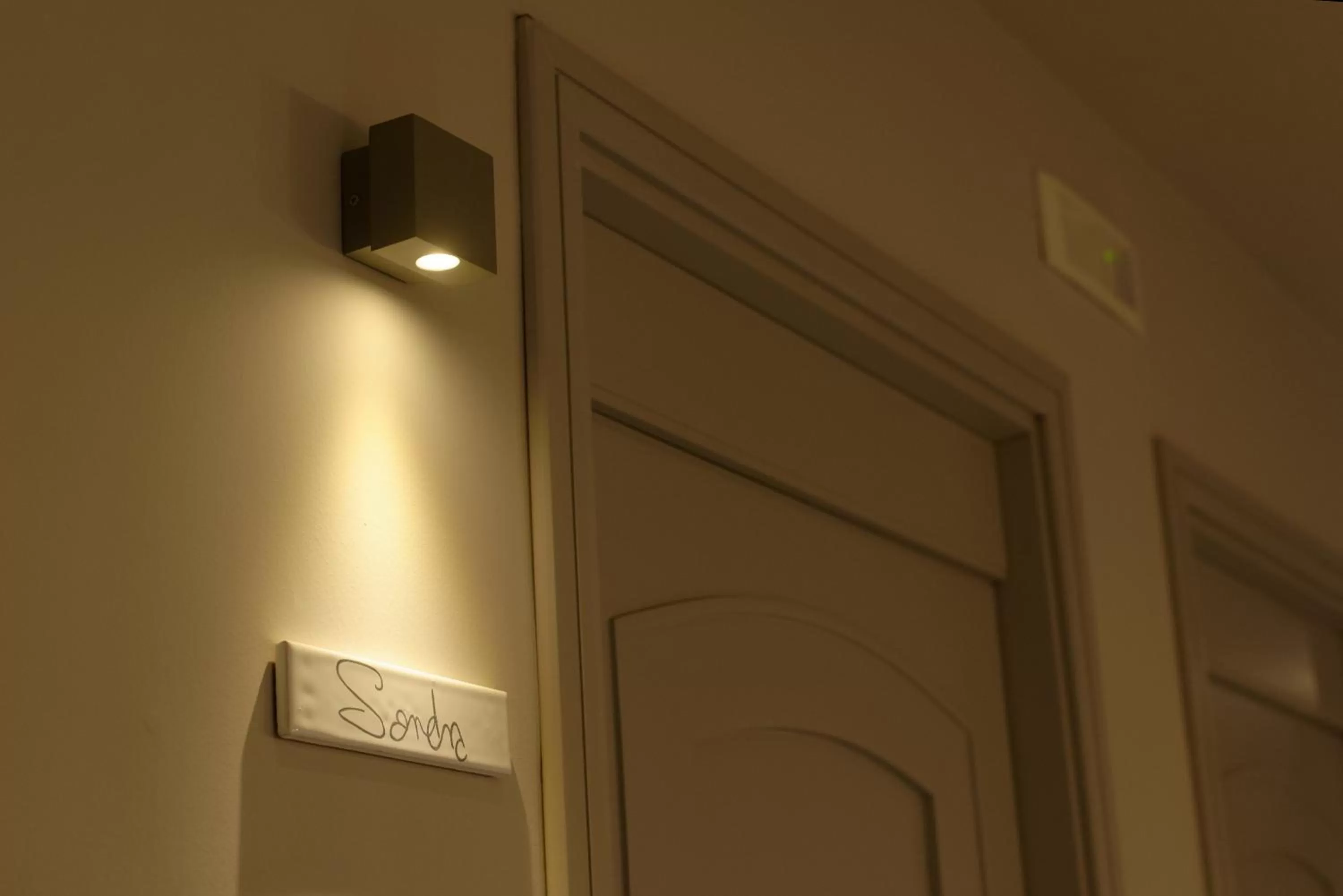 Text overlay in B&B Questa casa non e'un albergo