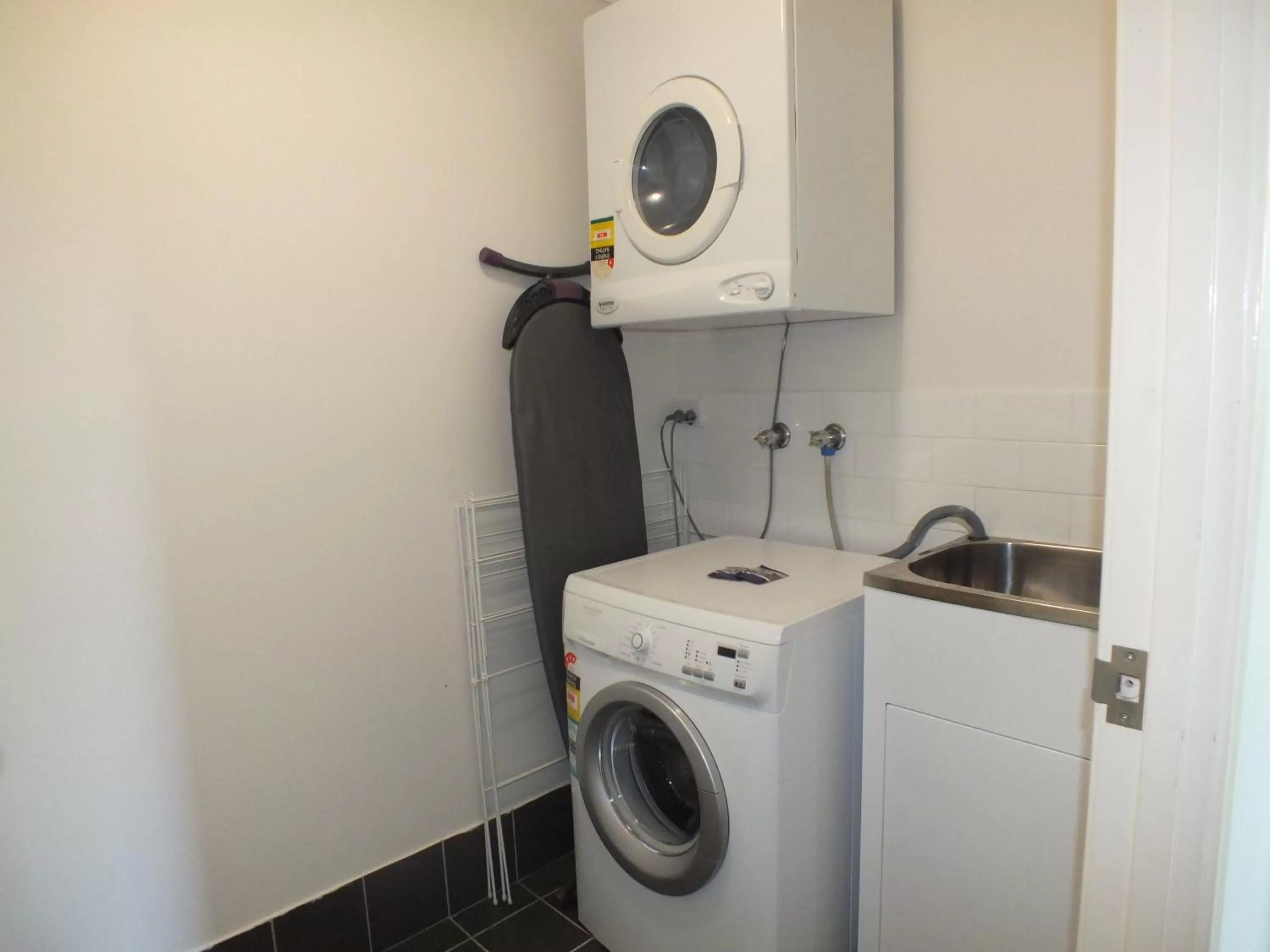 Other in Pacific Marina Apartments