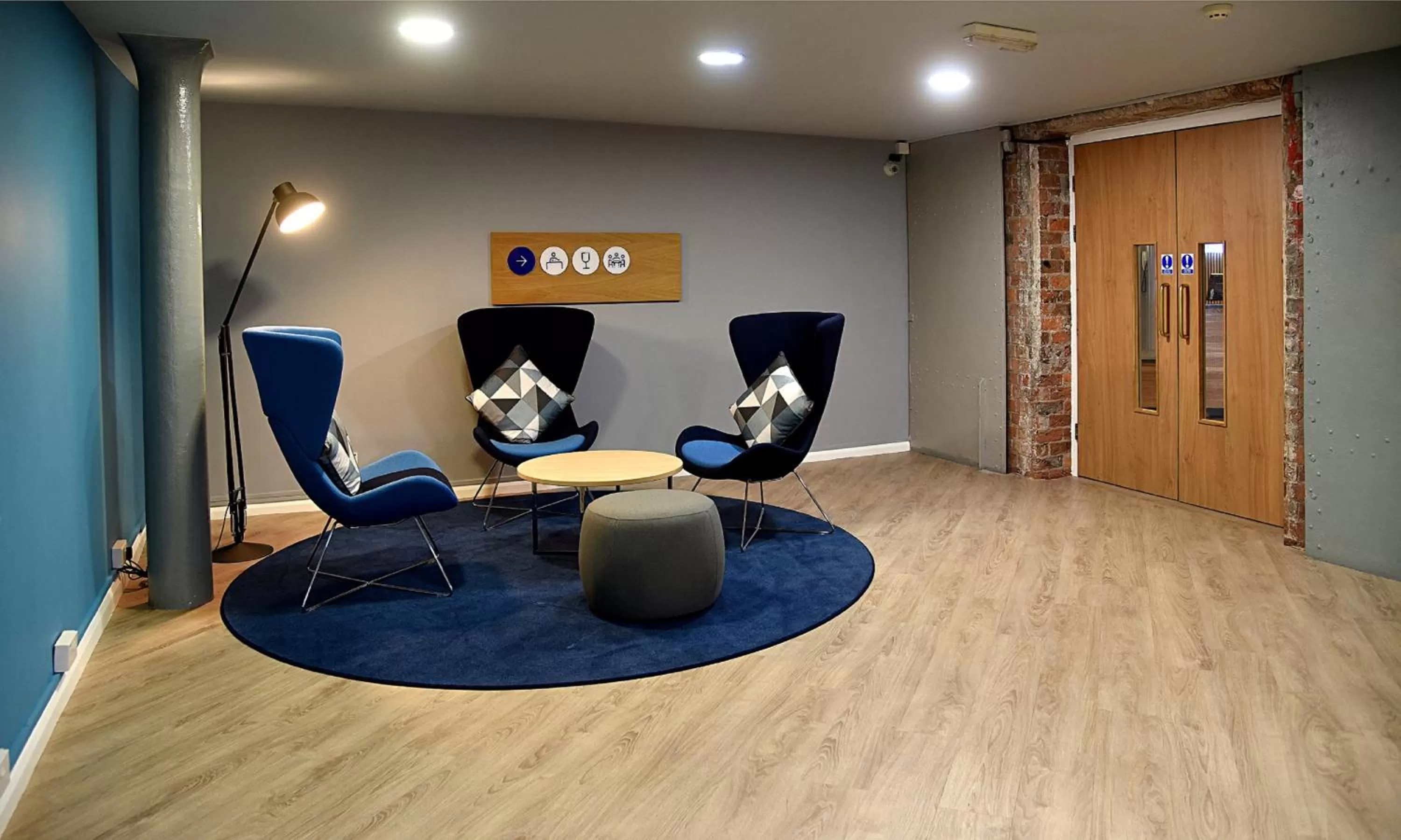 Lobby or reception in Holiday Inn Express Liverpool-Albert Dock by IHG