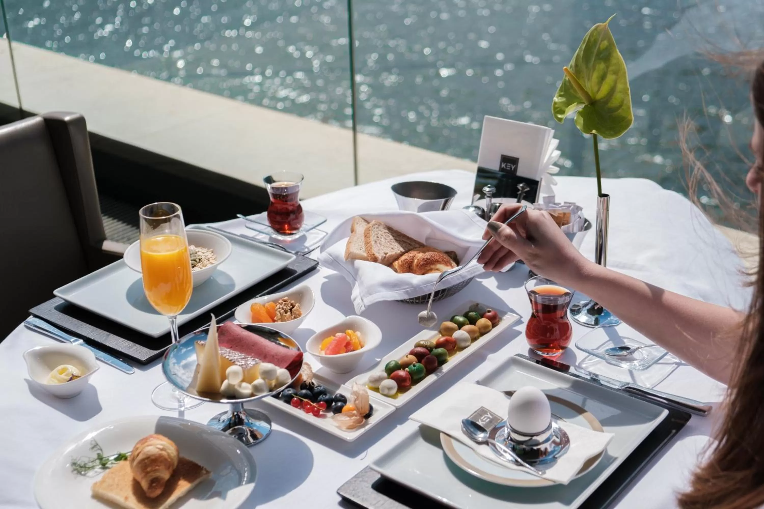 Breakfast in Key Hotel