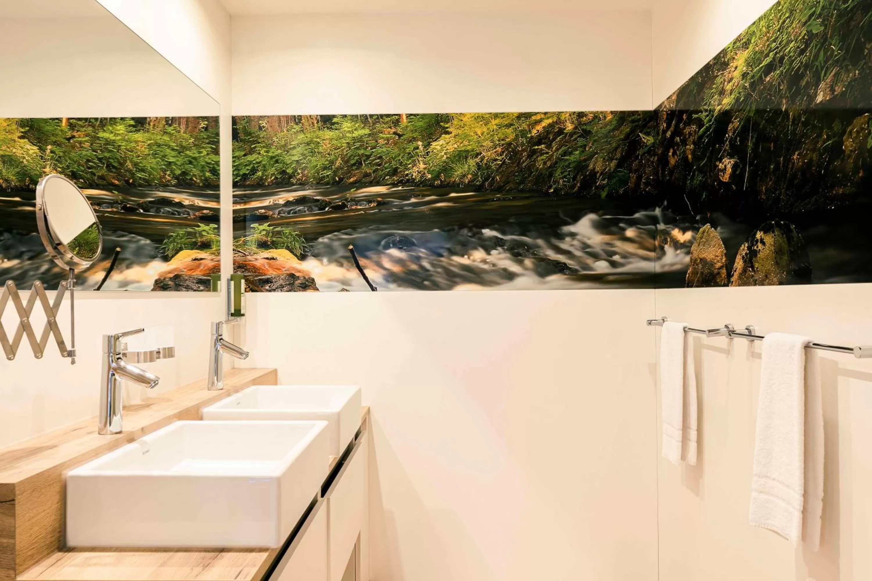 Bathroom in Landhotel GrünWies -Bonsai-Wellness Garni