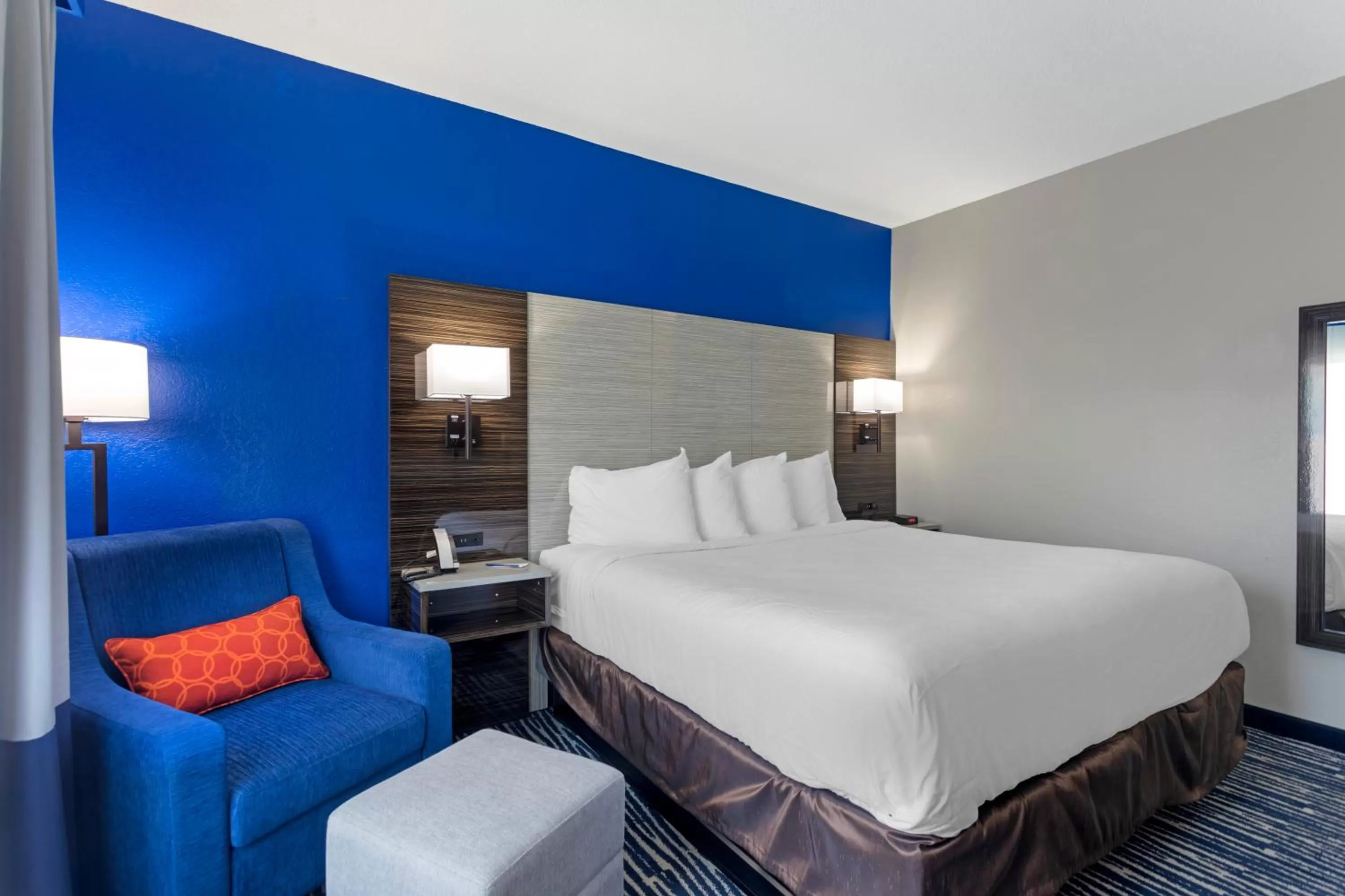 Bedroom, Bed in Comfort Inn & Suites Memphis East