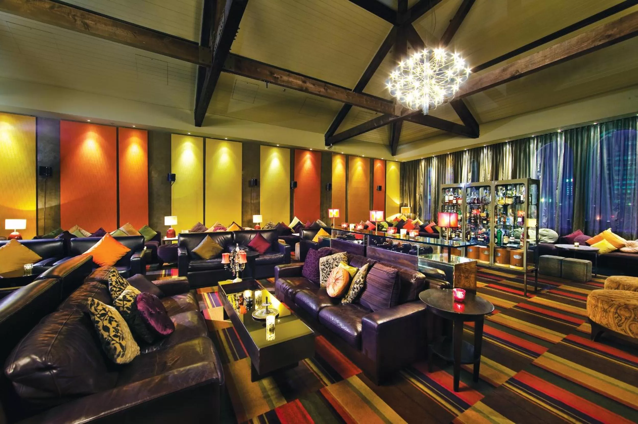 Communal lounge/ TV room in Establishment Hotel