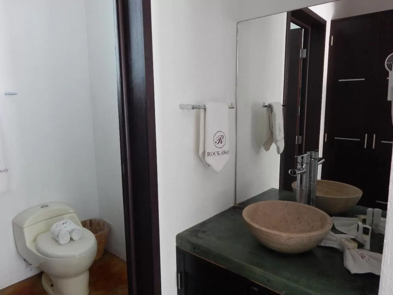 Toilet in Hotel Rockaway