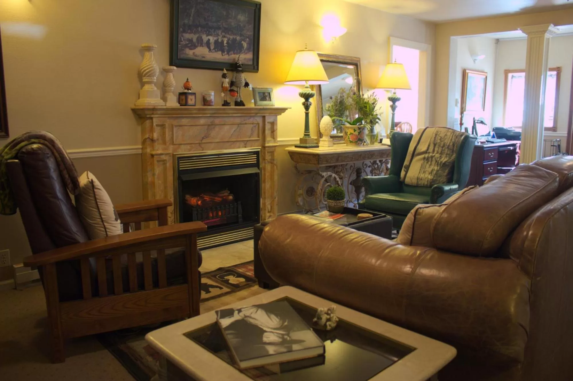 Living room in Black Bear Manor