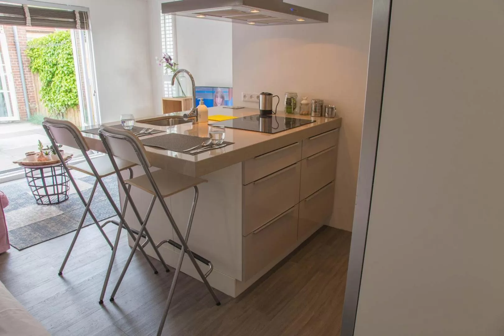 Kitchen or kitchenette in B&B Bike Studio Amsterdam