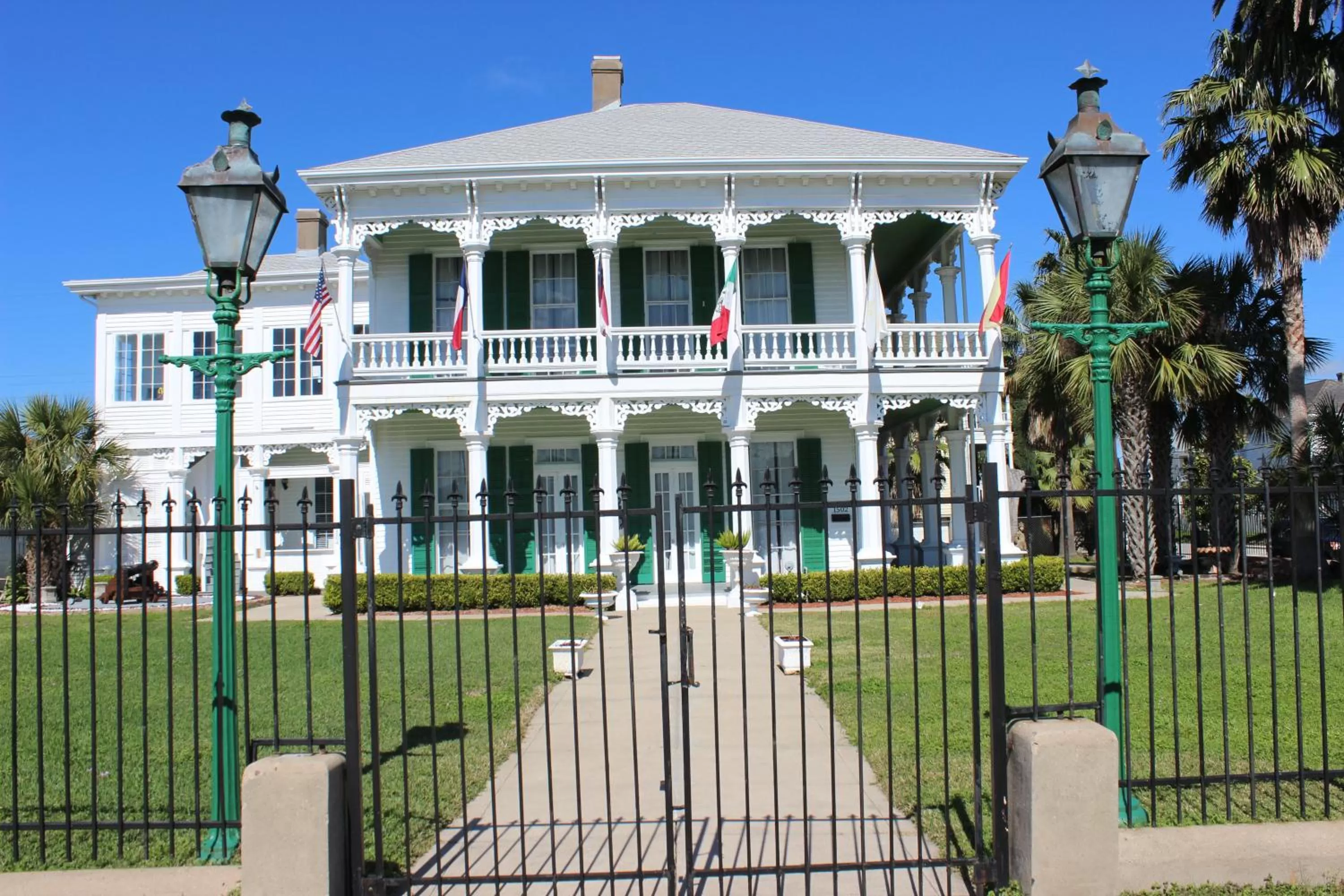 Property building in The George Manor
