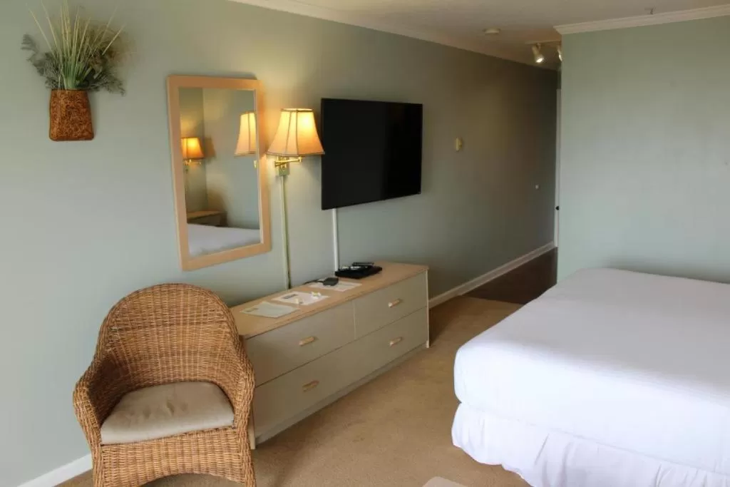 TV and multimedia, Bed in Inn at the Shore