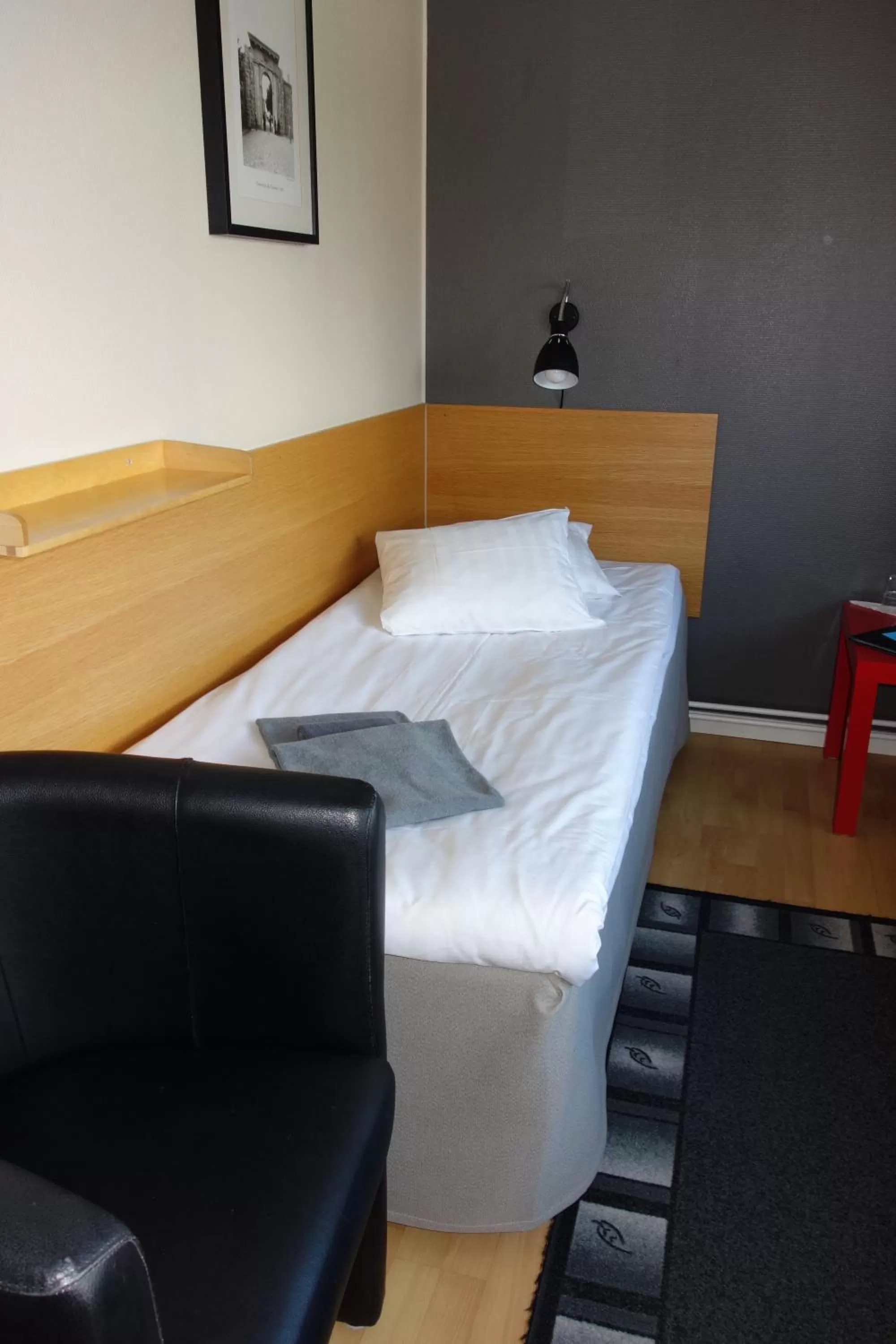 Bed in Hotell Svanen