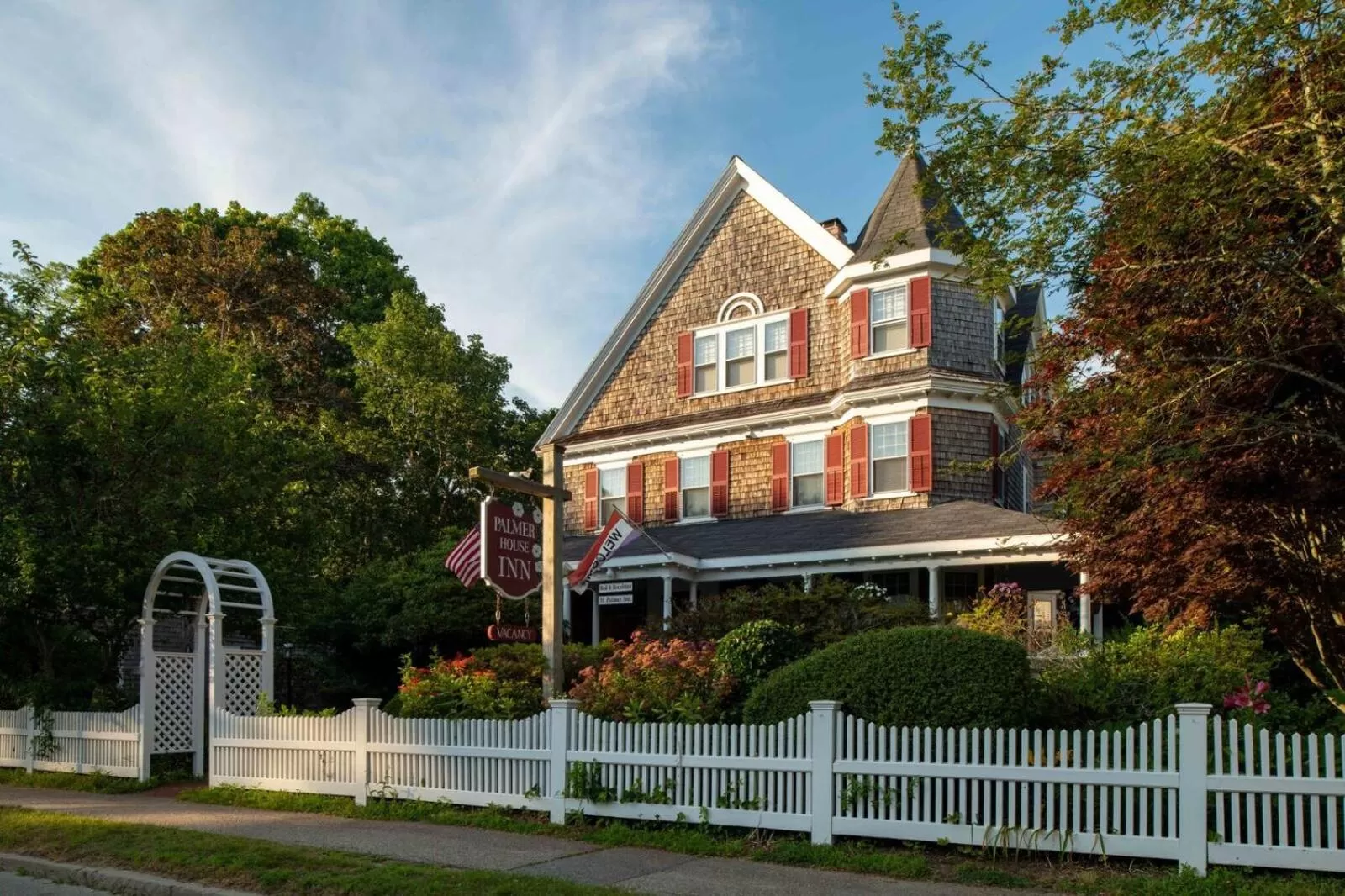 Facade/entrance, Property Building in Palmer House Inn