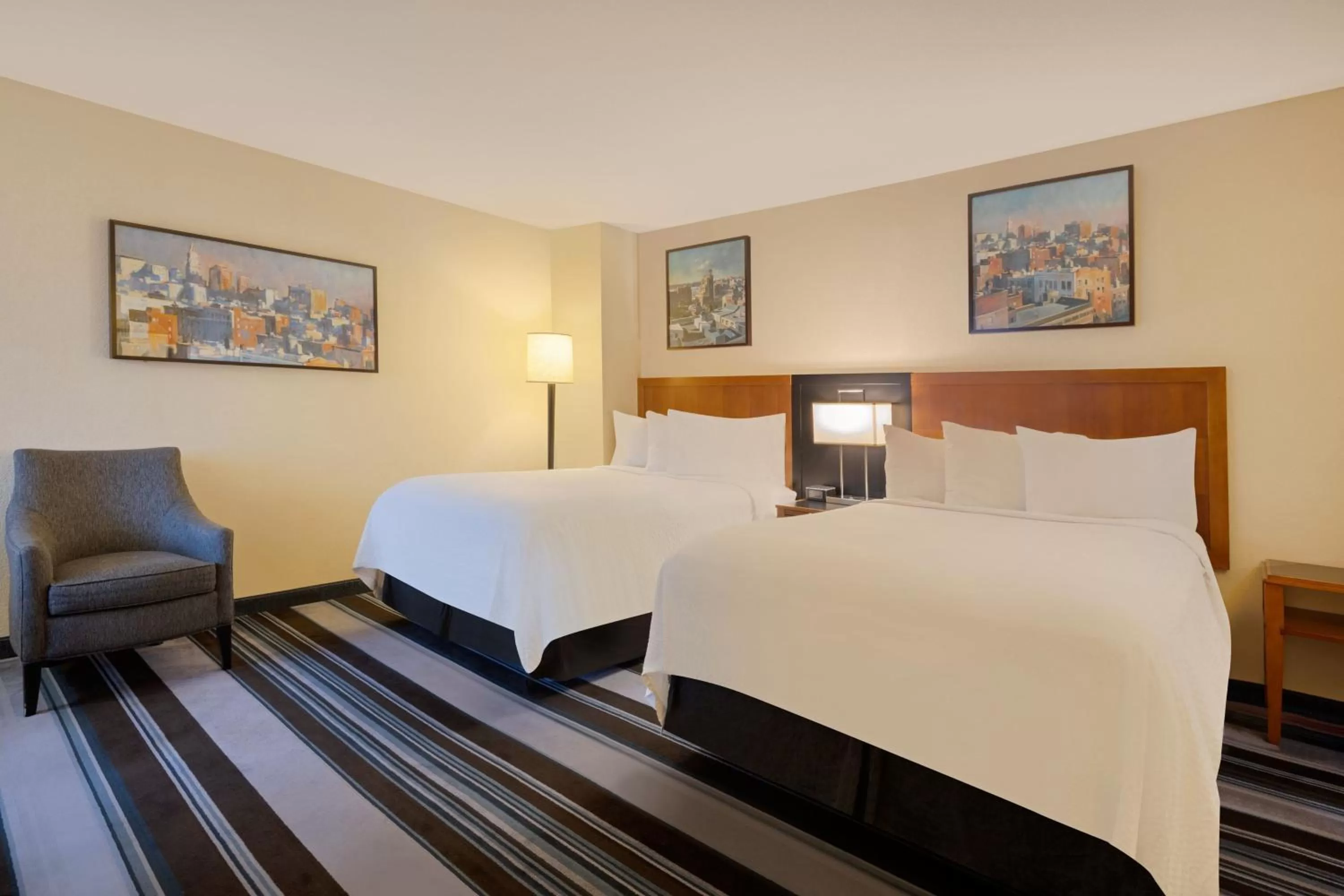 Photo of the whole room, Bed in Residence Inn by Marriott New York Manhattan/Times Square