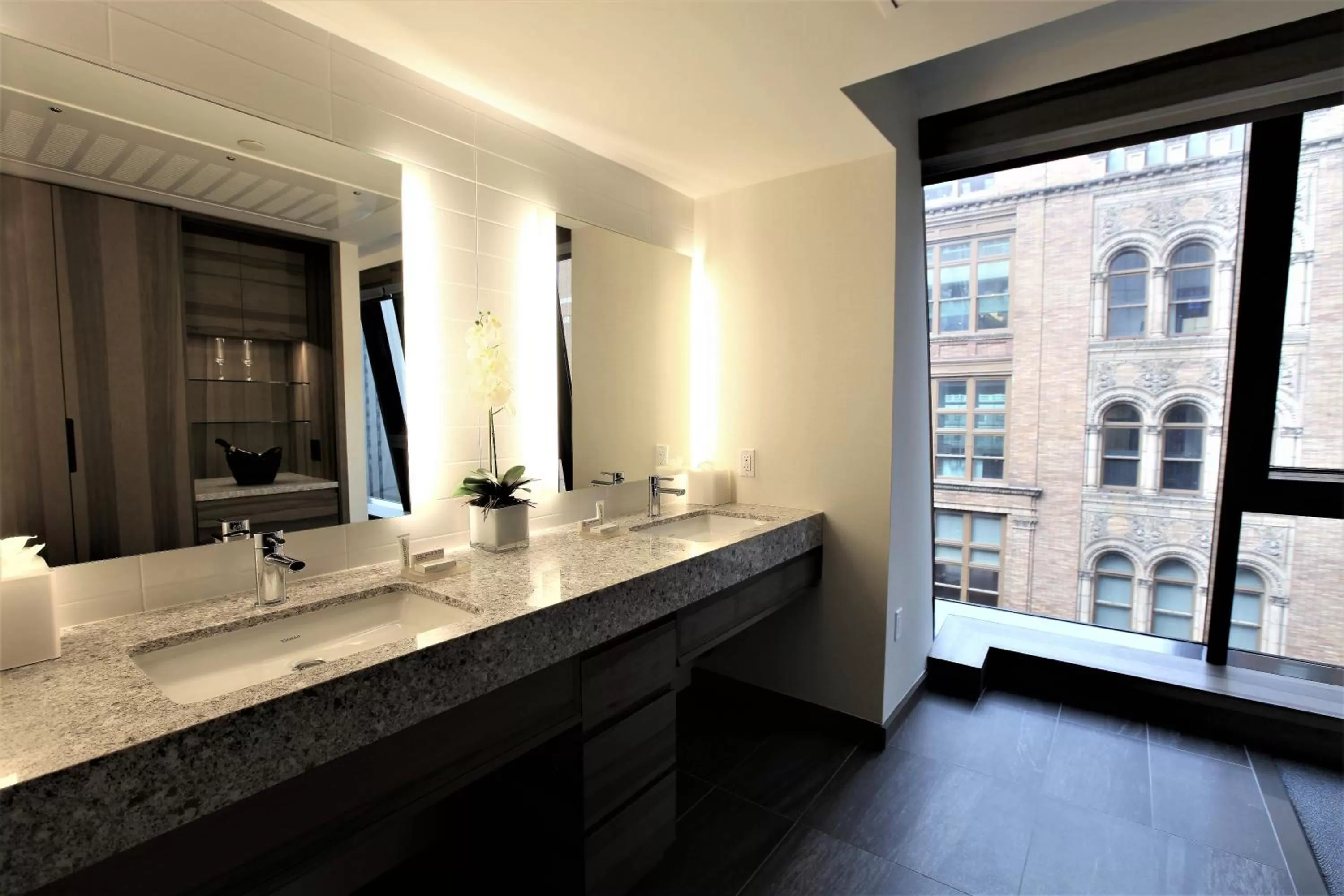 Bathroom in Carnegie Hotel