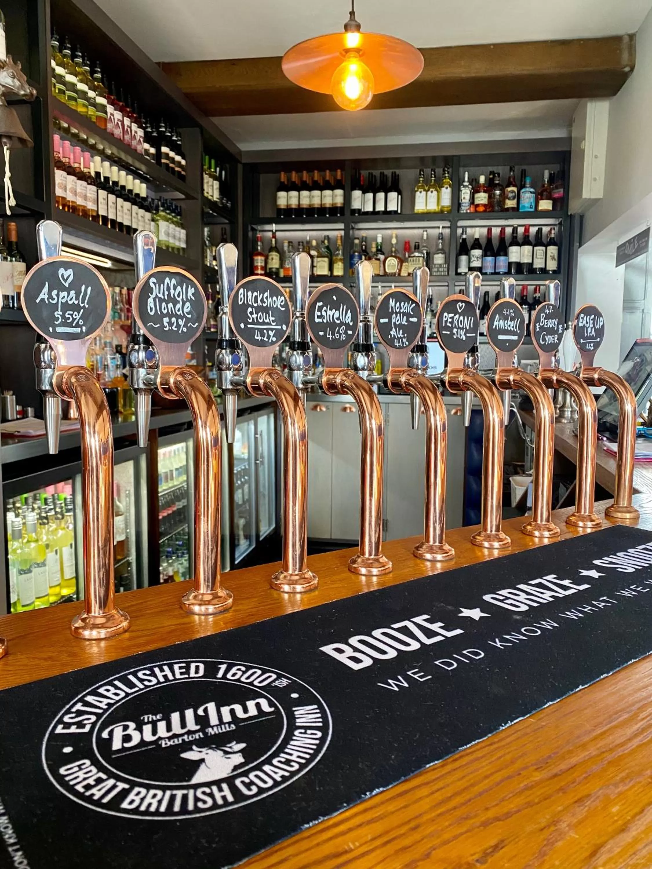 Lounge or bar in The Bull Inn