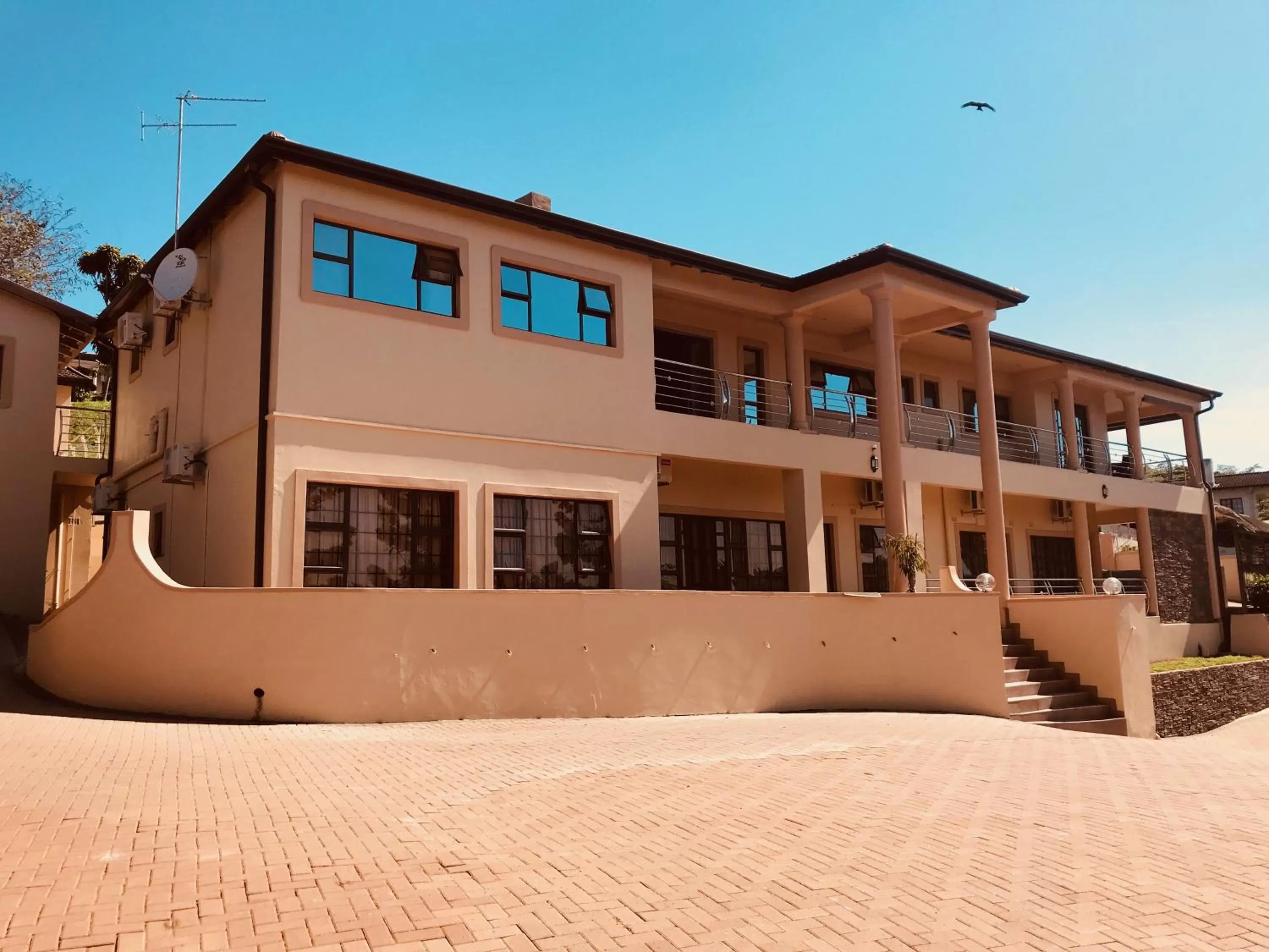 Jay and Bee Guesthouse