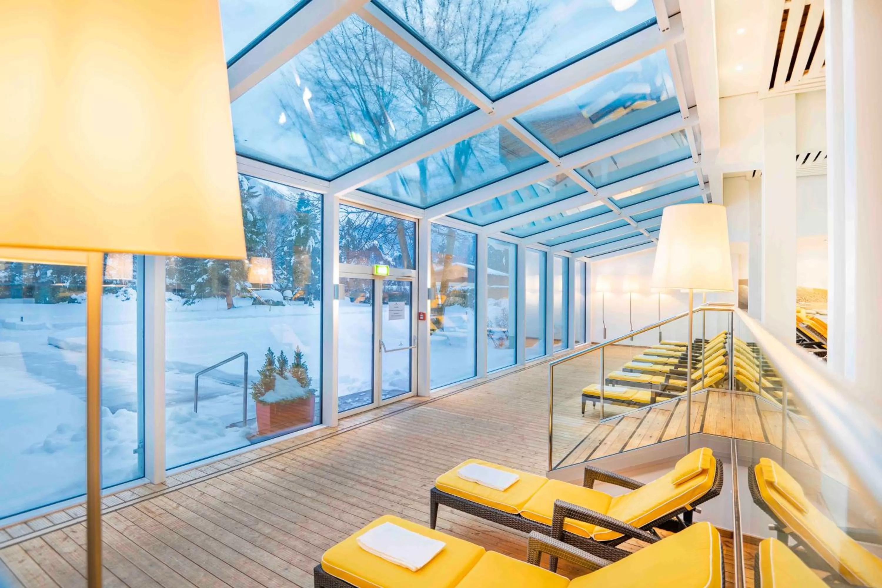 Swimming pool in EUROPÄISCHER HOF Bad Gastein