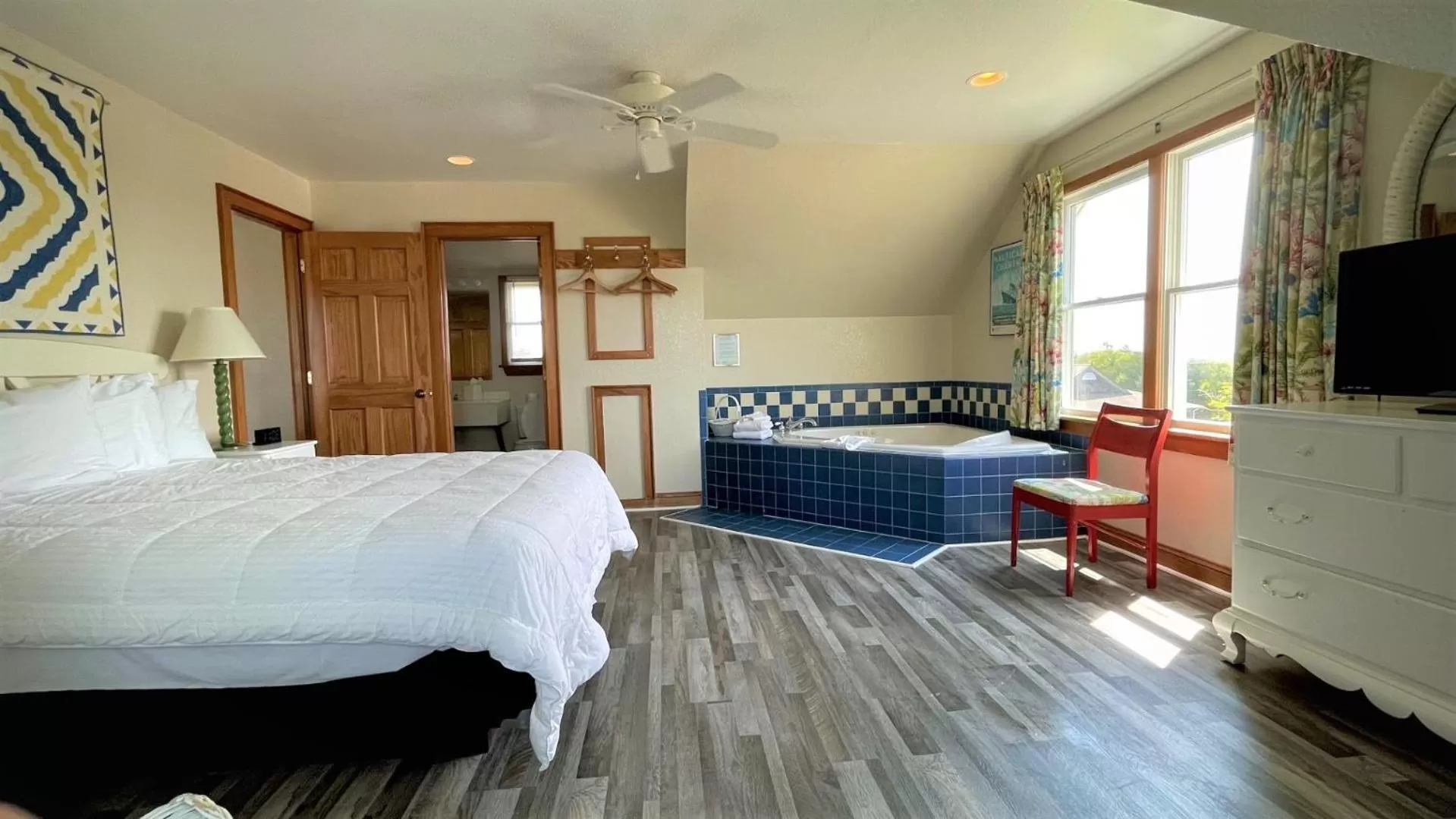 Bed in Pony Island Inn