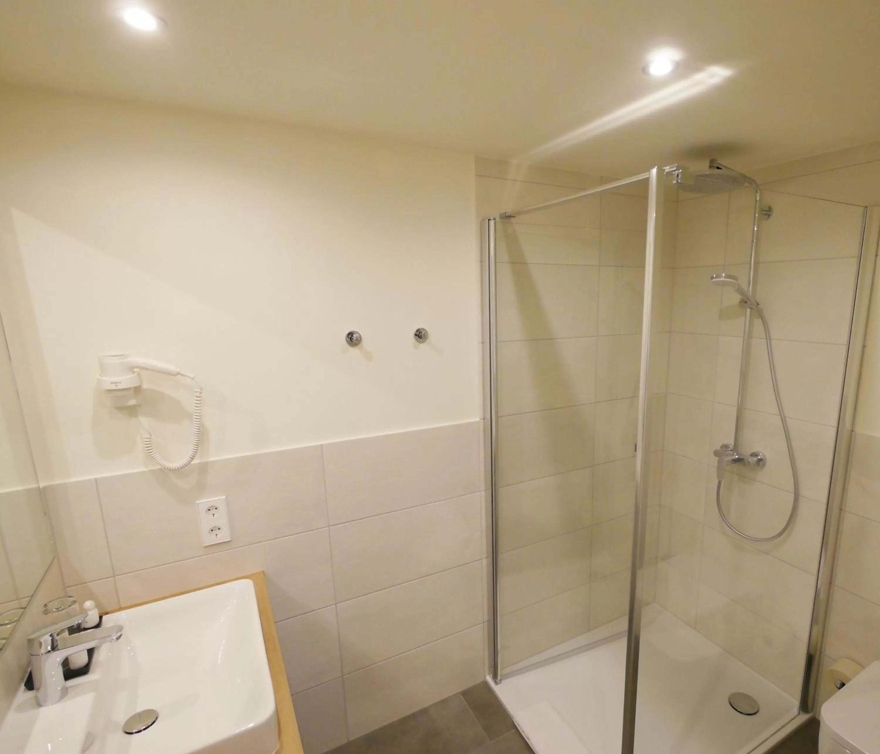 Shower in Berghotel Zollersteighof