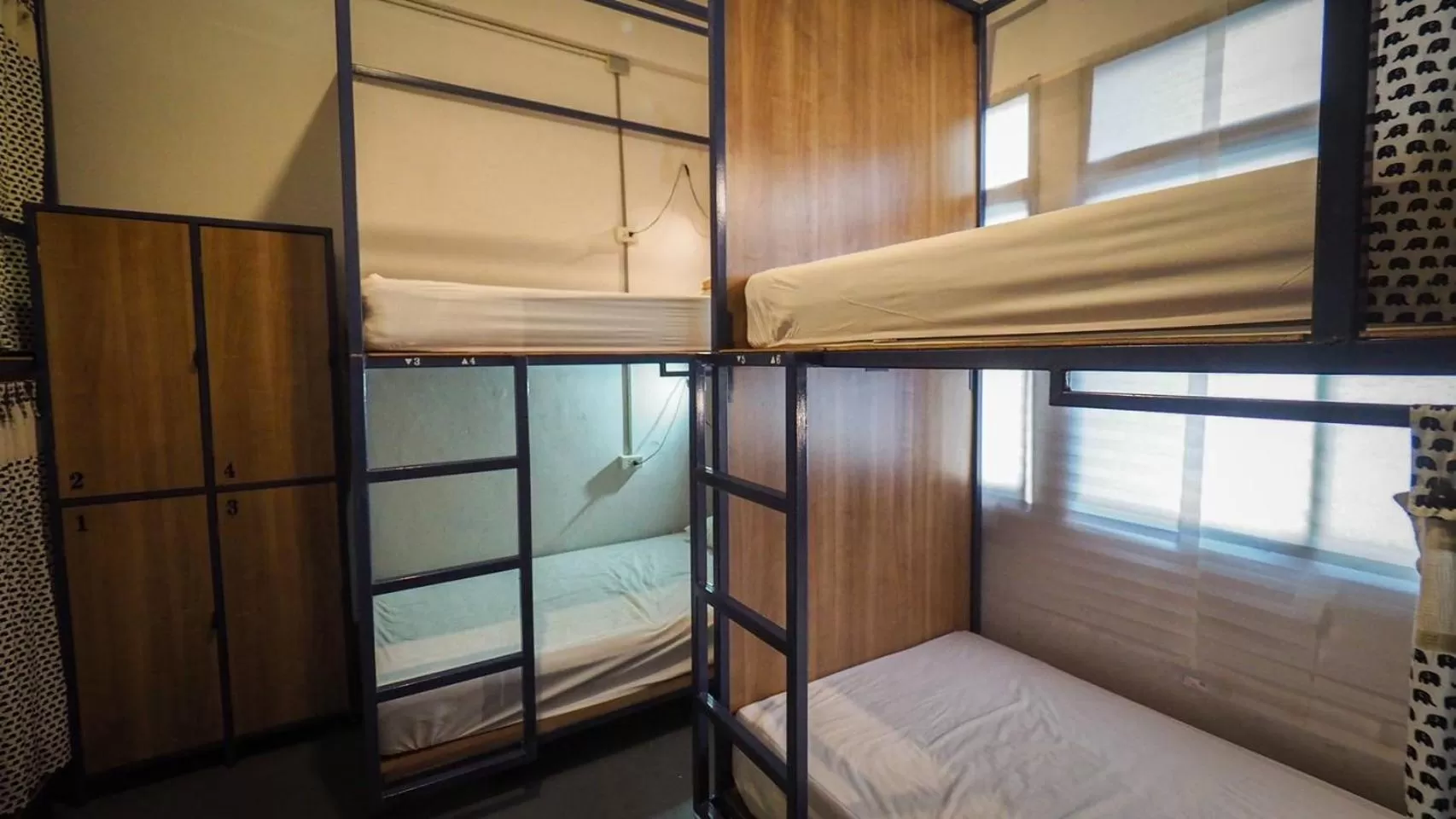 bunk bed, Bed in Hoft Hostel Bangkok