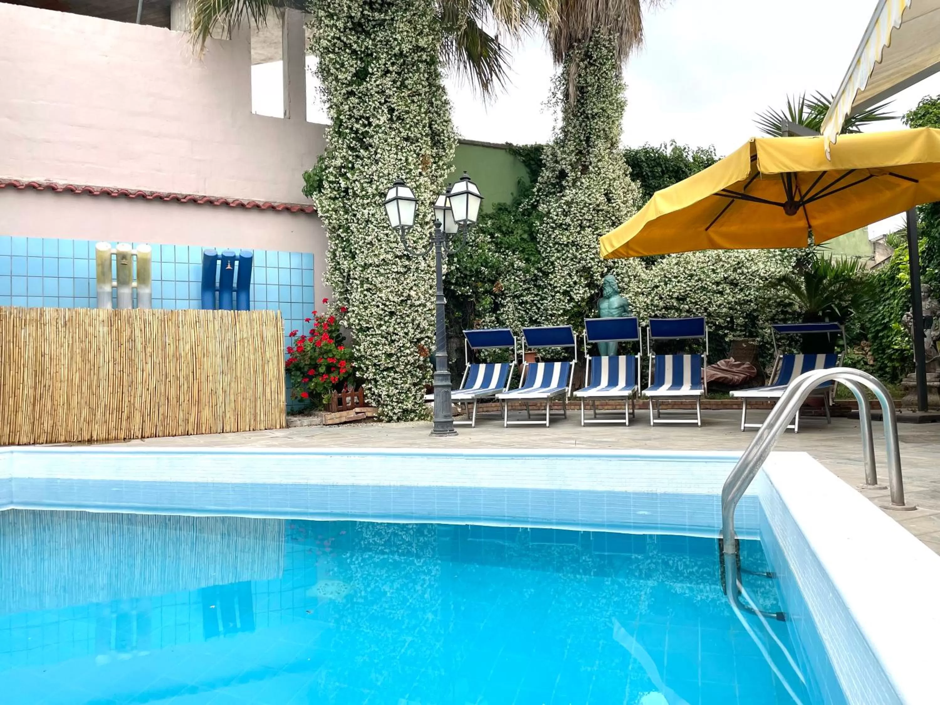 Hotel cappuccetto rosso