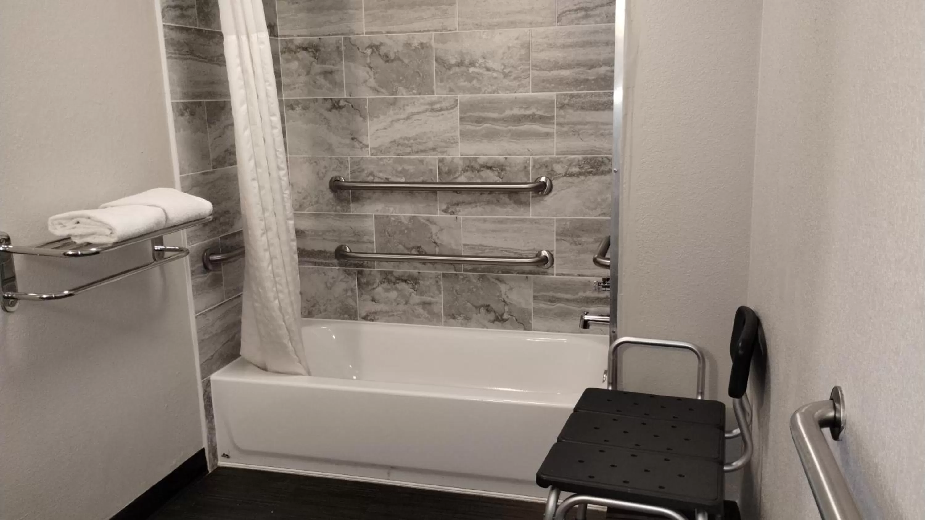 acessibility in Super 8 Motel by Wyndham near Fort Lauderdale Arpt