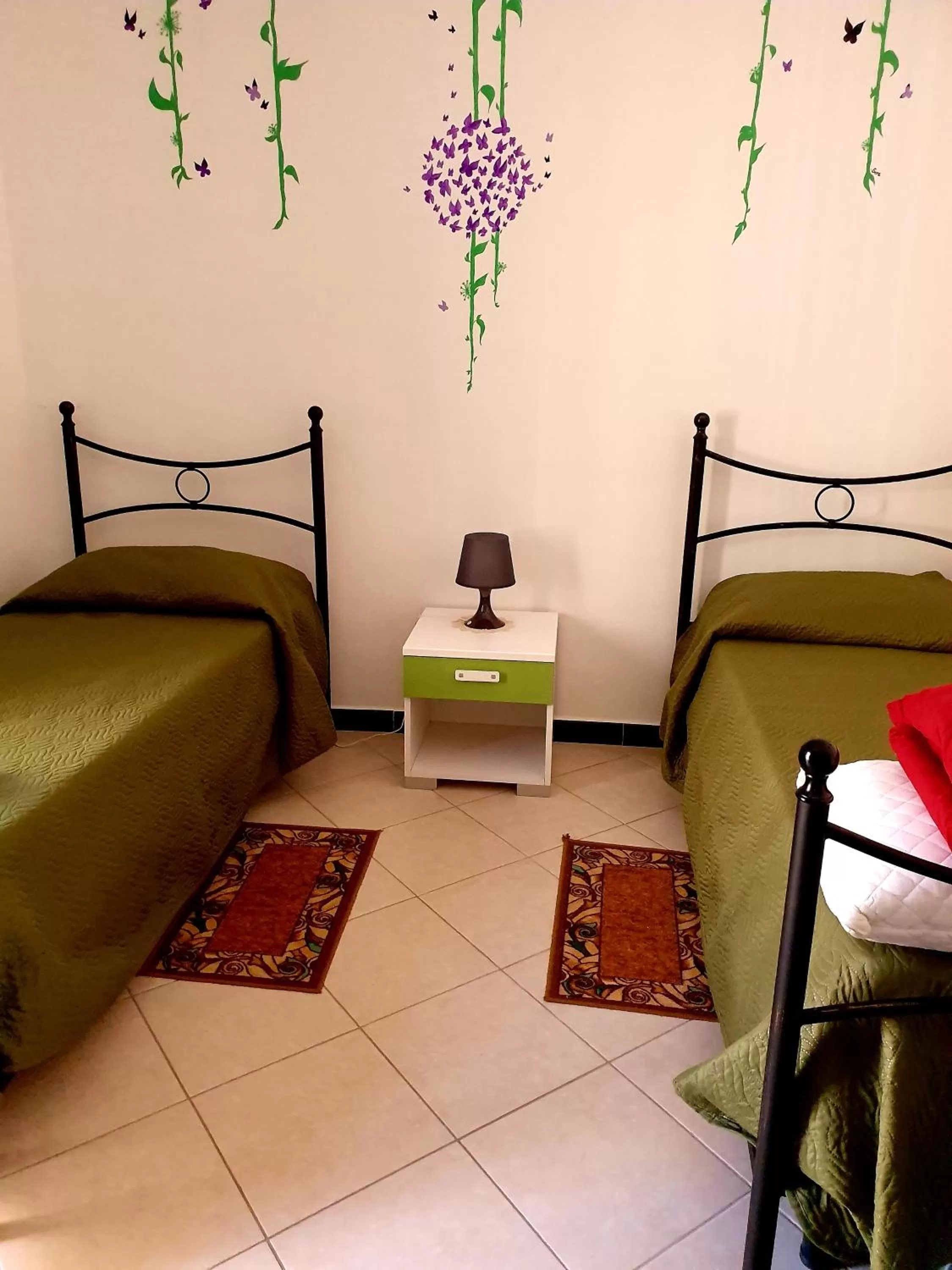 Spring, Bed in La Gardenia