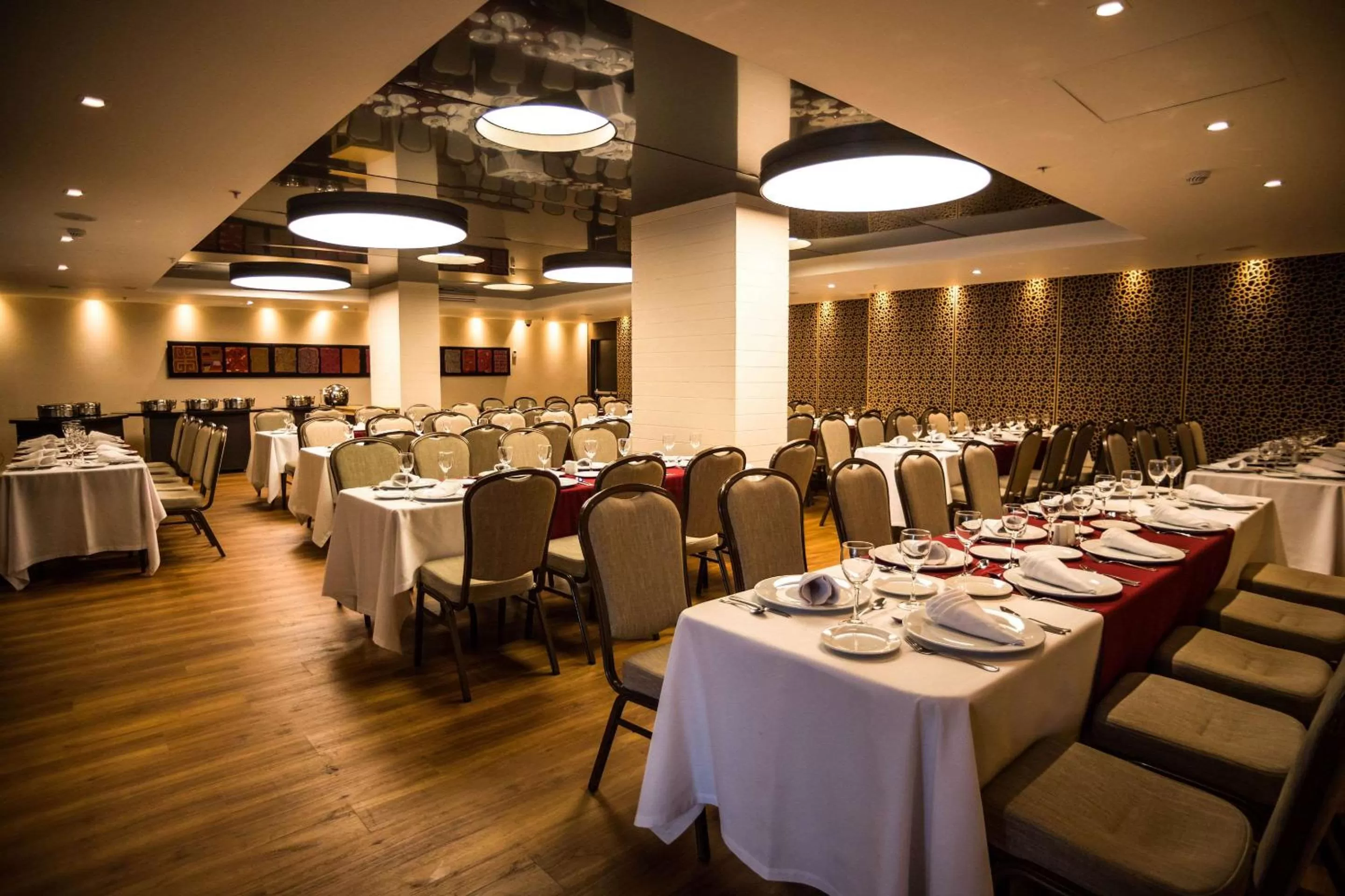 Restaurant/places to eat in Bogota Plaza Hotel