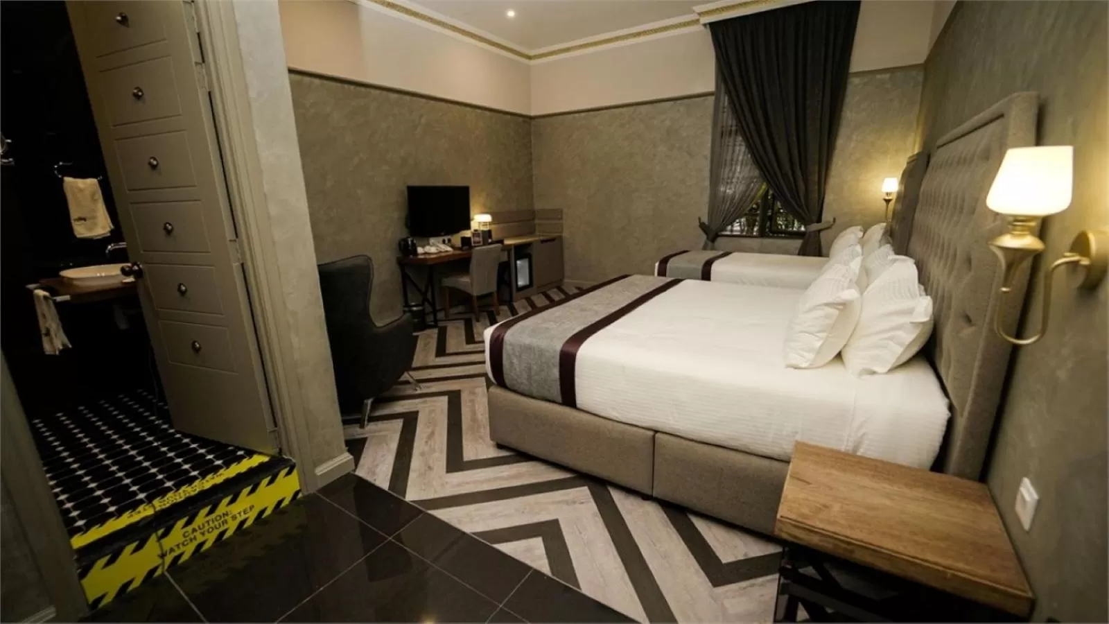 Photo of the whole room, Bed in 1969 Business Suites @ Ipoh Garden