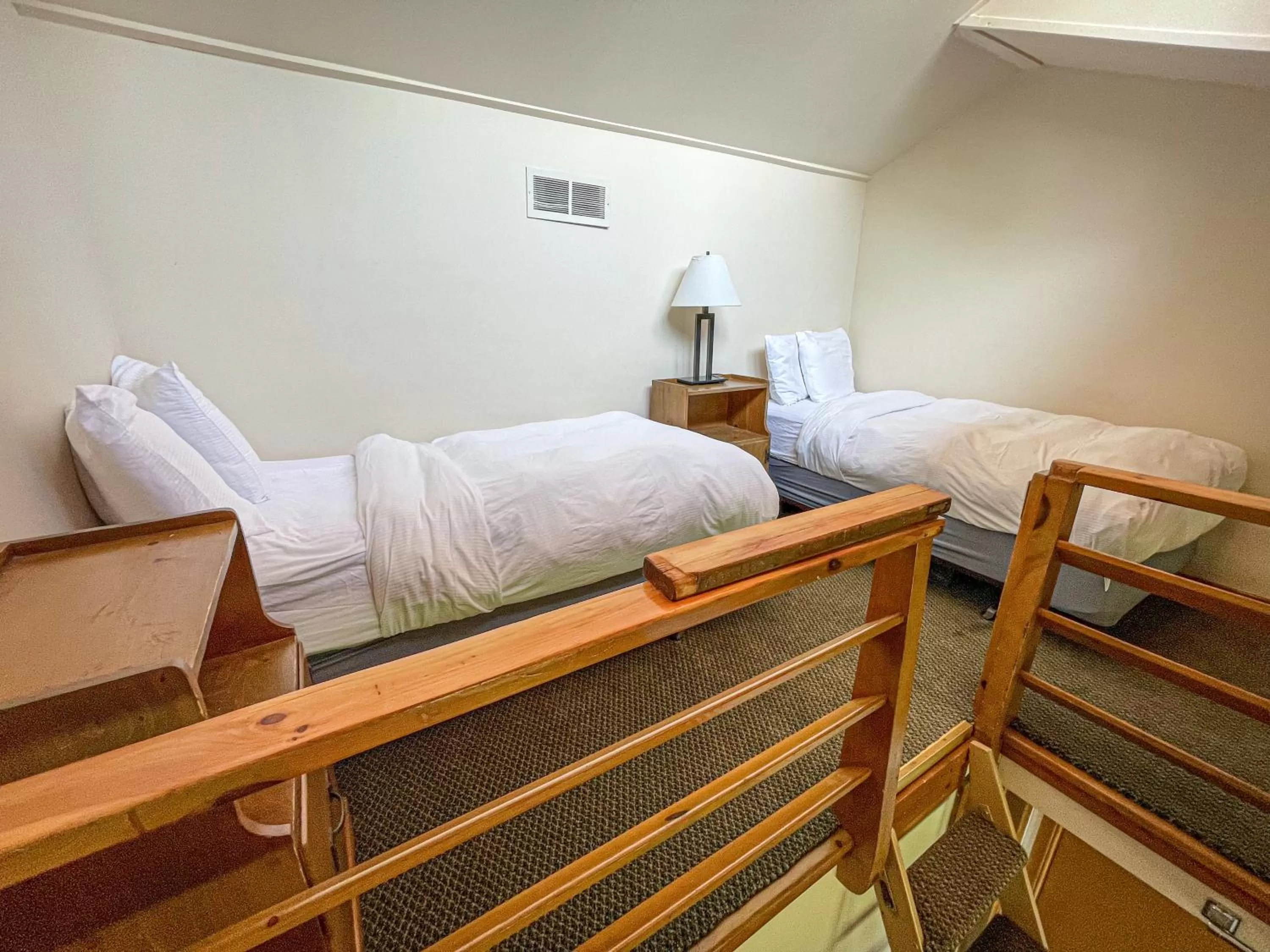 Bedroom, Bed in Otsego Resort