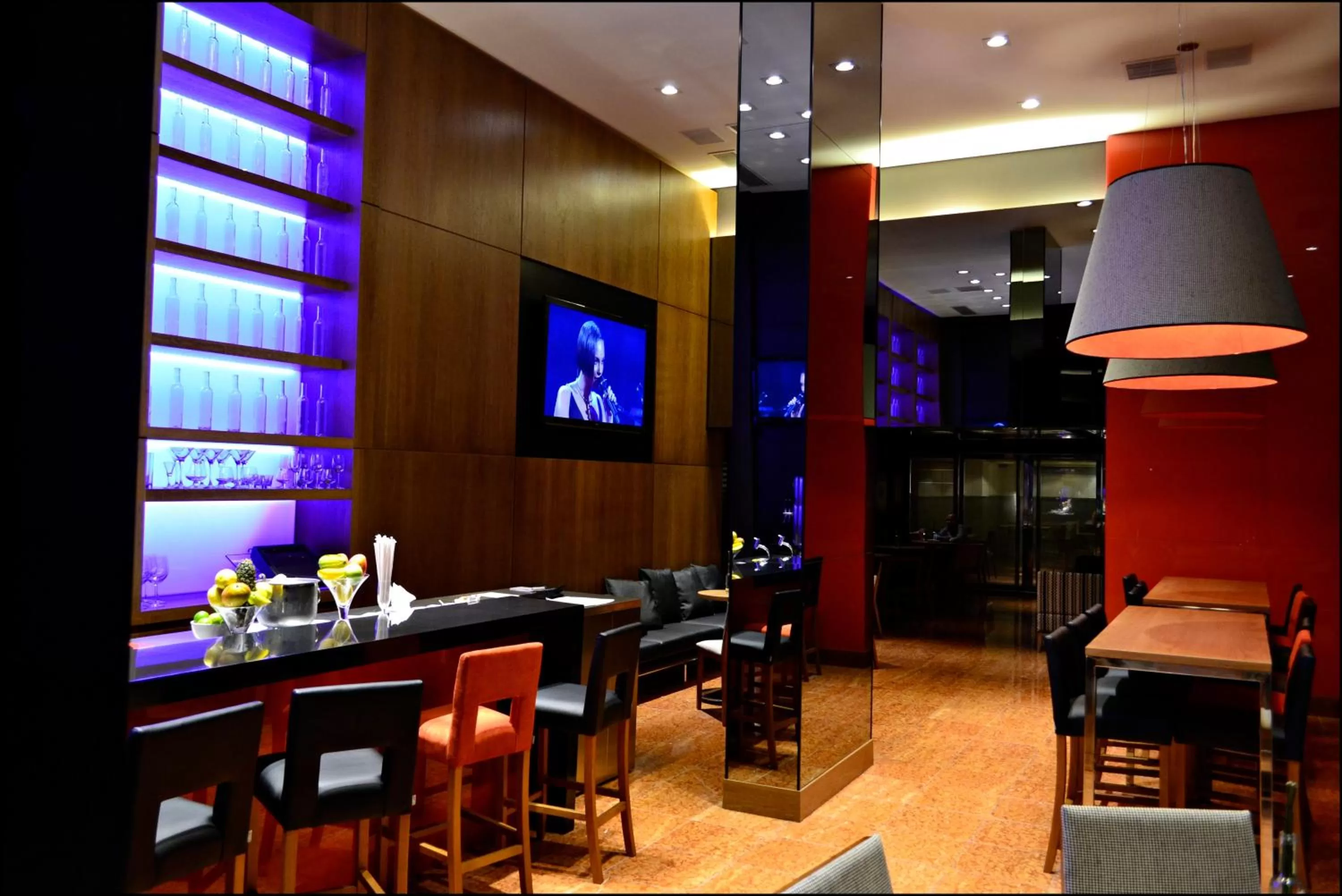 TV and multimedia in Mercure Curitiba Batel