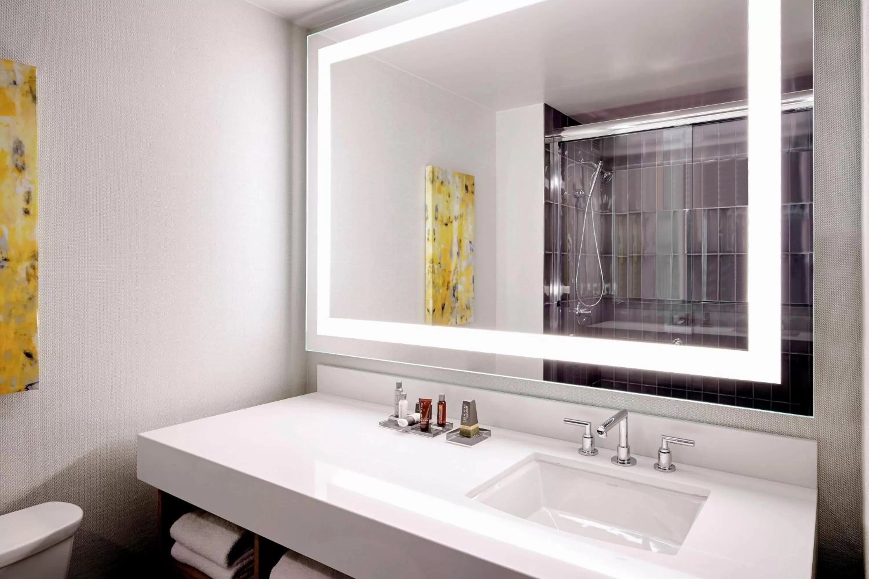 Bathroom in Oakland Marriott City Center