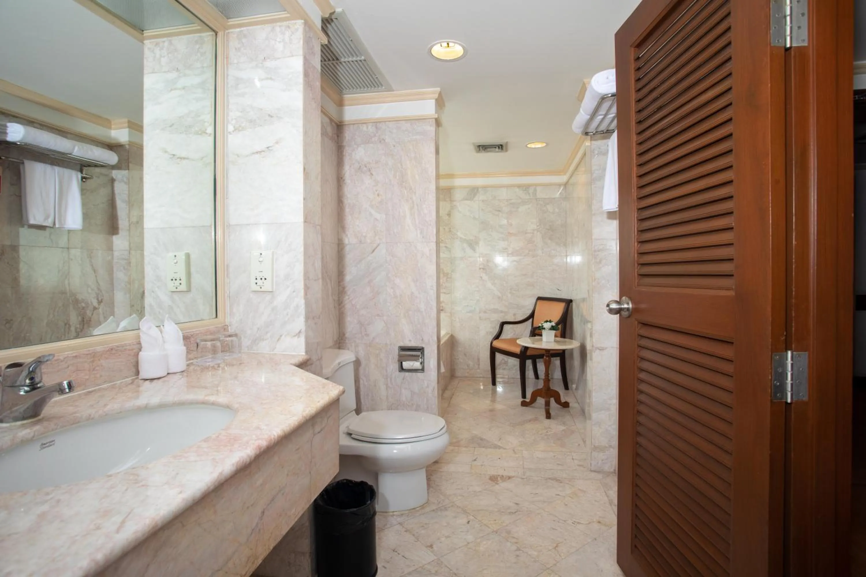 Ramada by Wyndham D MA Bangkok