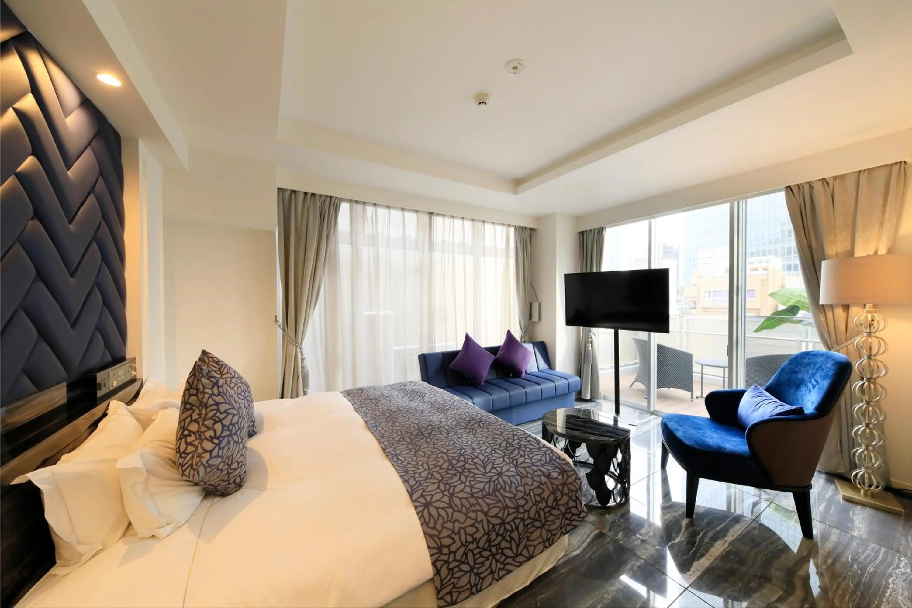 Photo of the whole room, Bed in Centurion Hotel Residential Akasaka Station