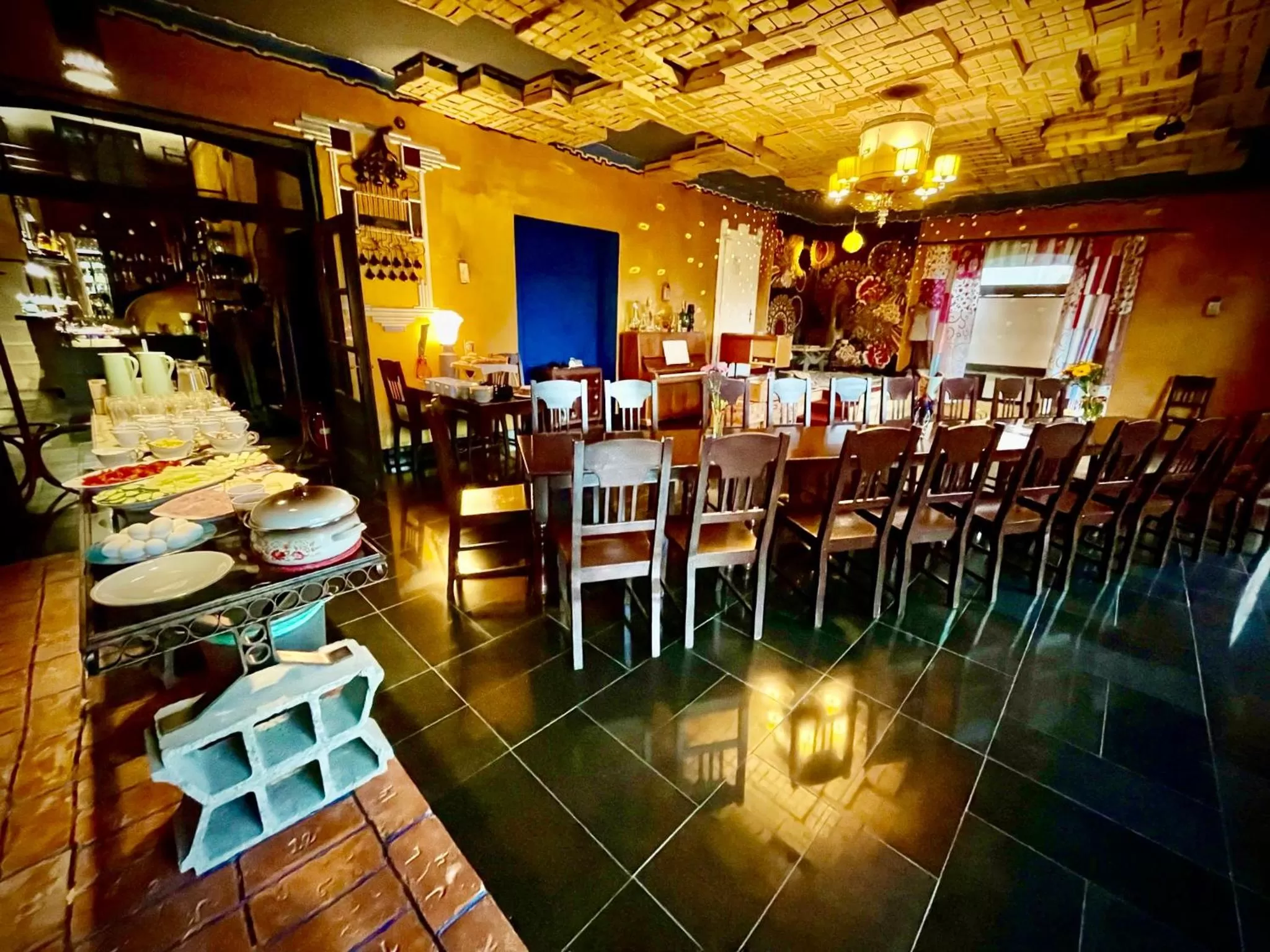 HARABURDI® Recyclart Hotel