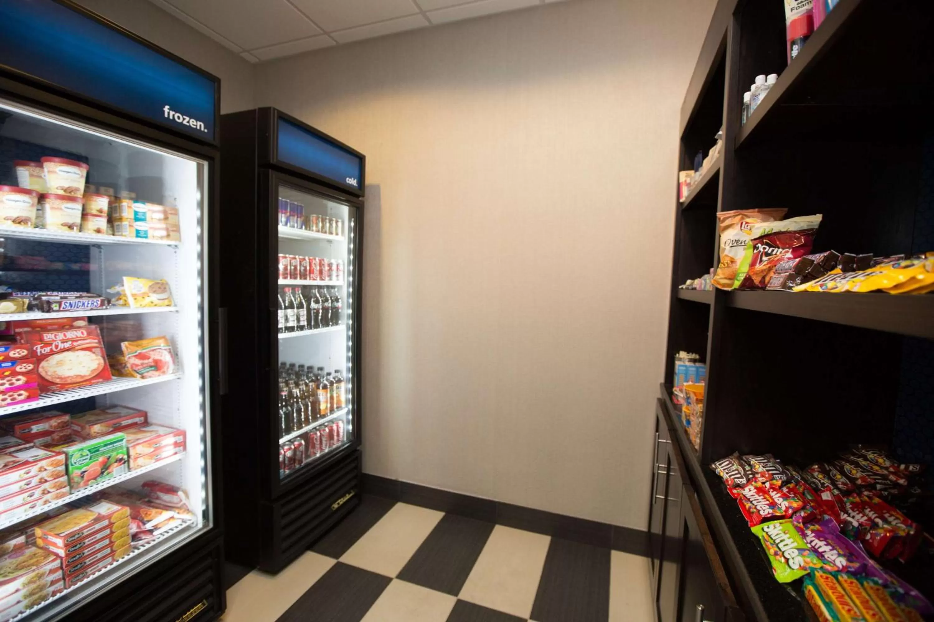 Restaurant/places to eat in Hampton Inn & Suites Oklahoma City Airport