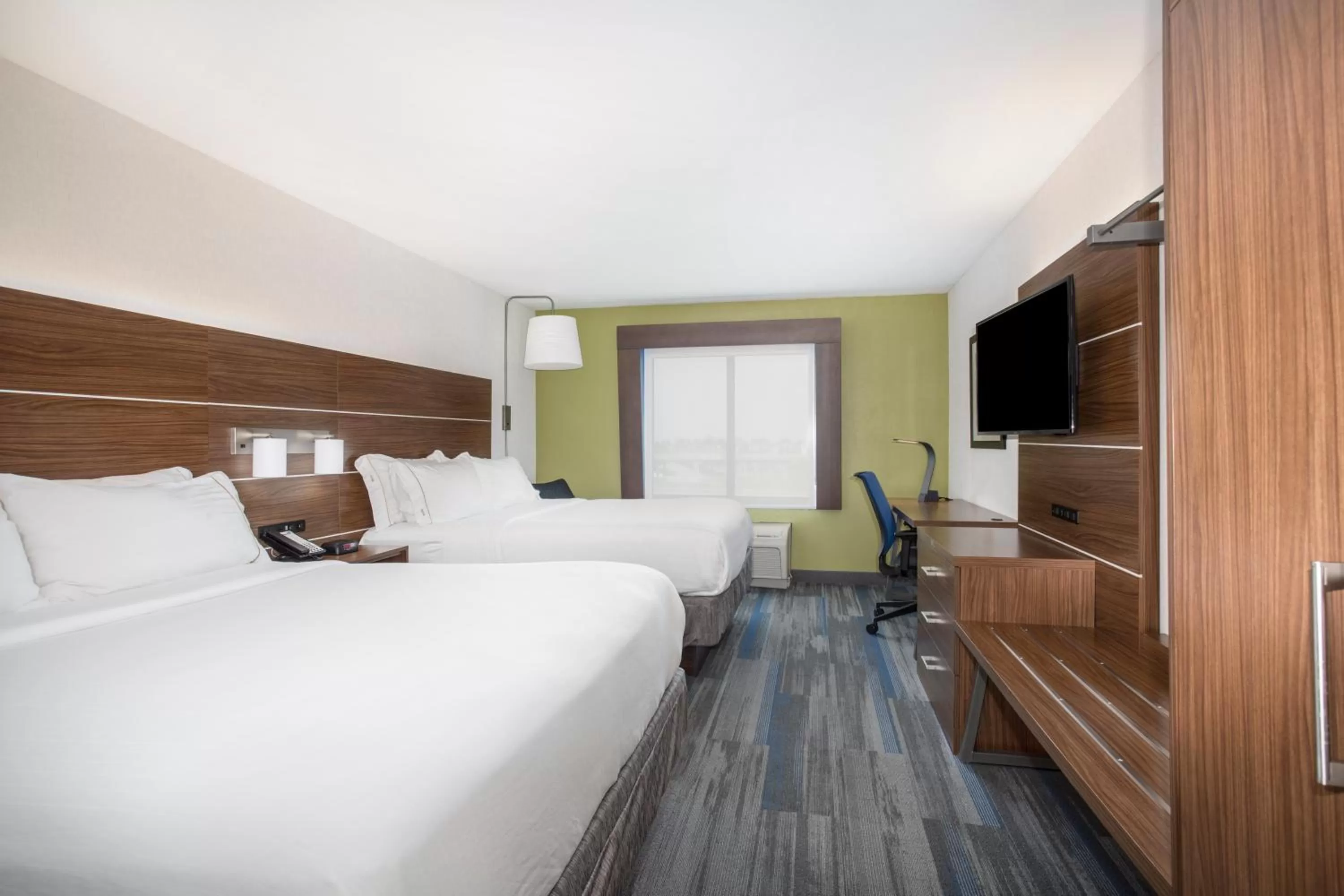 Bedroom, Bed in Holiday Inn Express Kansas City - at the Legends! by IHG