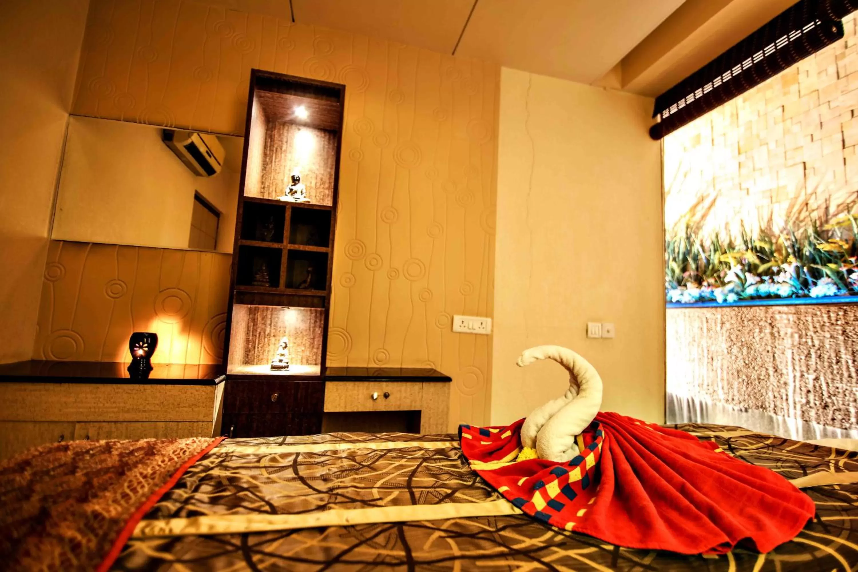 Spa and wellness centre/facilities, Bed in Malligi,Hampi