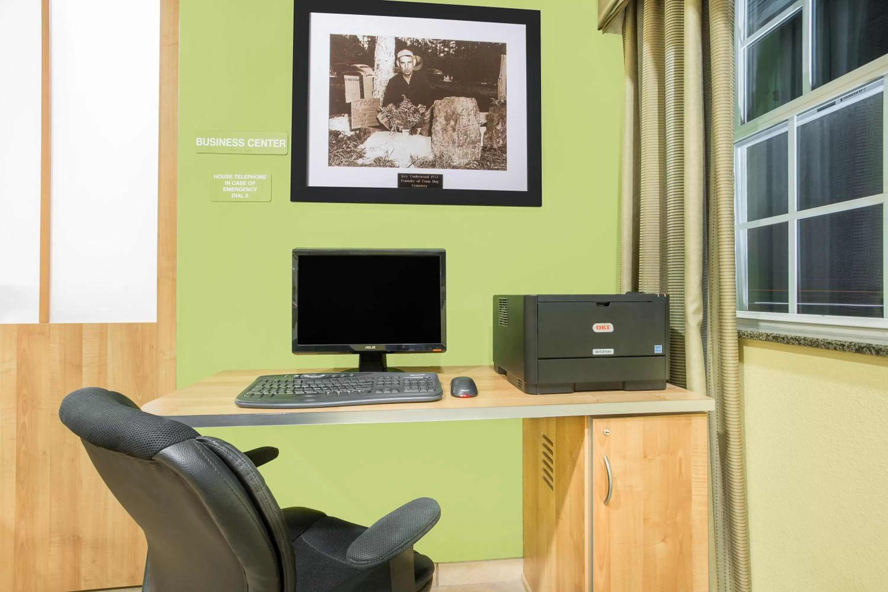 Meeting/conference room in Microtel Inn & Suites by Wyndham Tuscumbia/Muscle Shoals