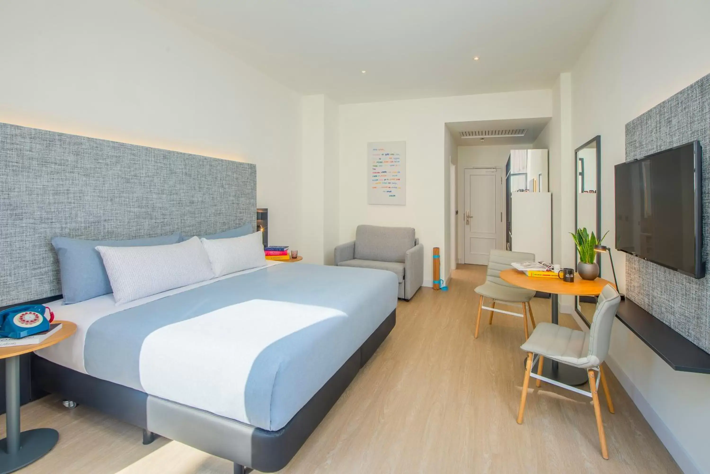 The Studio in INNSIDE by Meliá Madrid Gran Vía The Studio in INNSIDE by Meliá Madrid Gran Vía