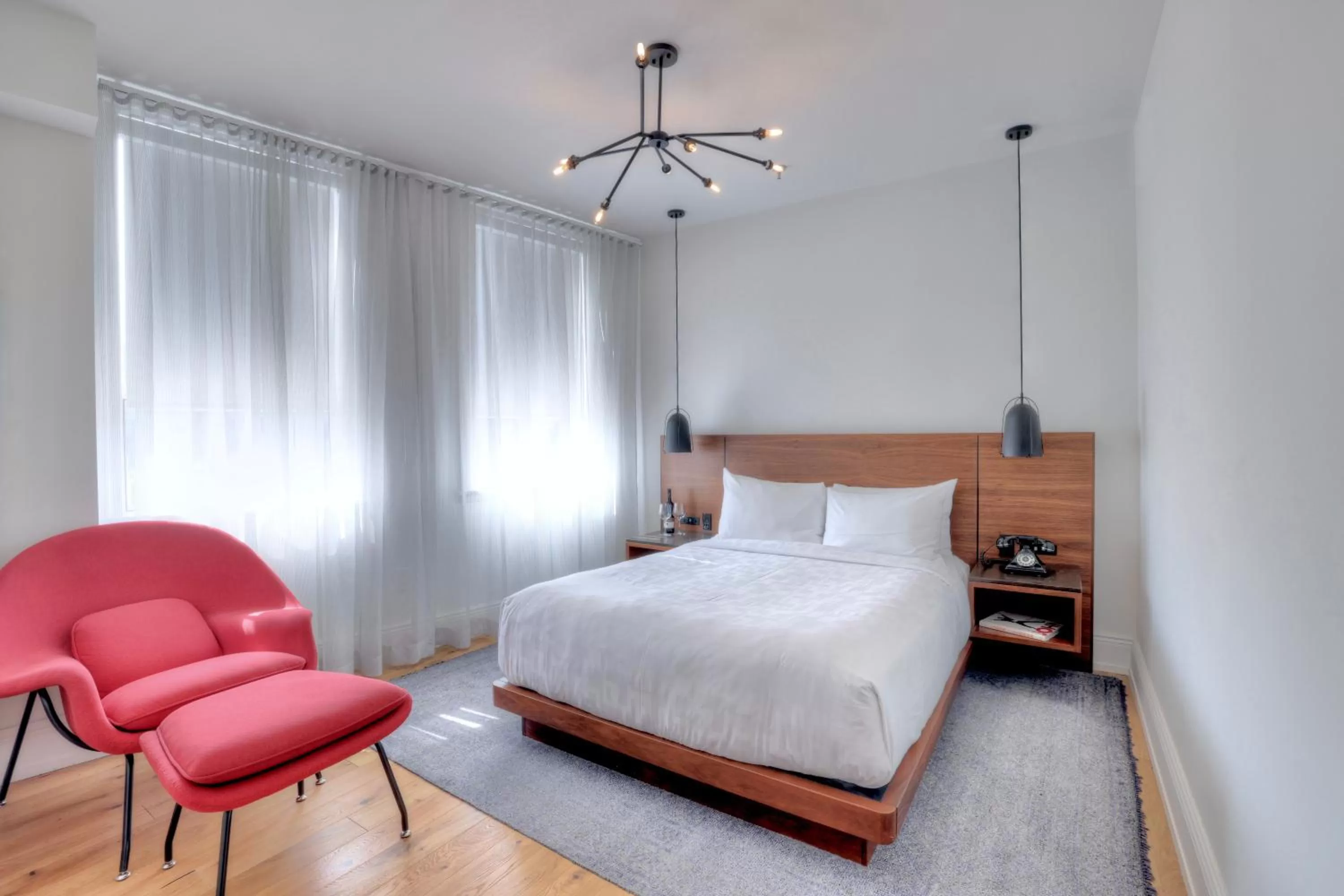 Bed in The Walper Hotel, part of JdV by Hyatt