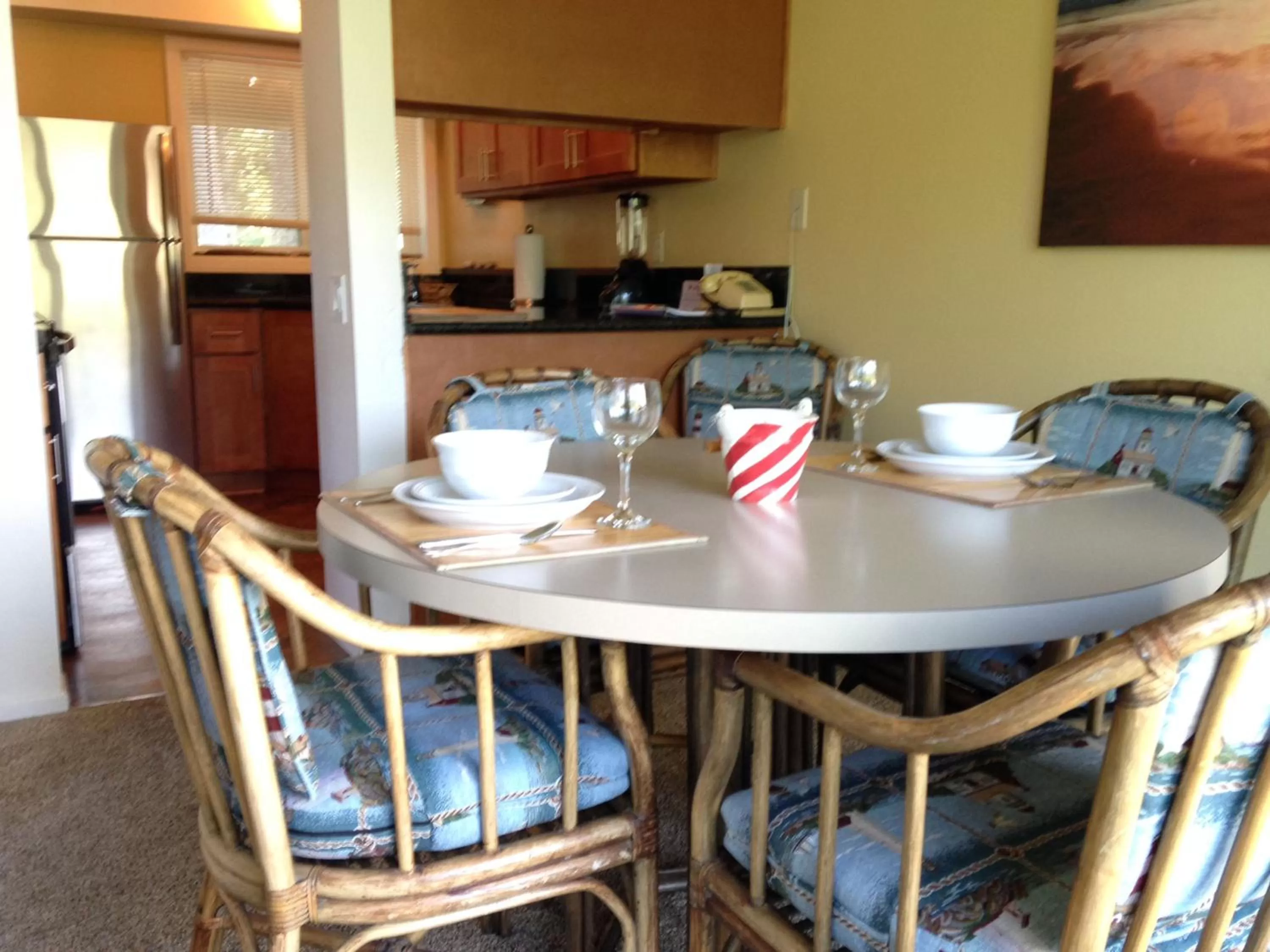 Kitchen or kitchenette, Dining Area in Starfish Point