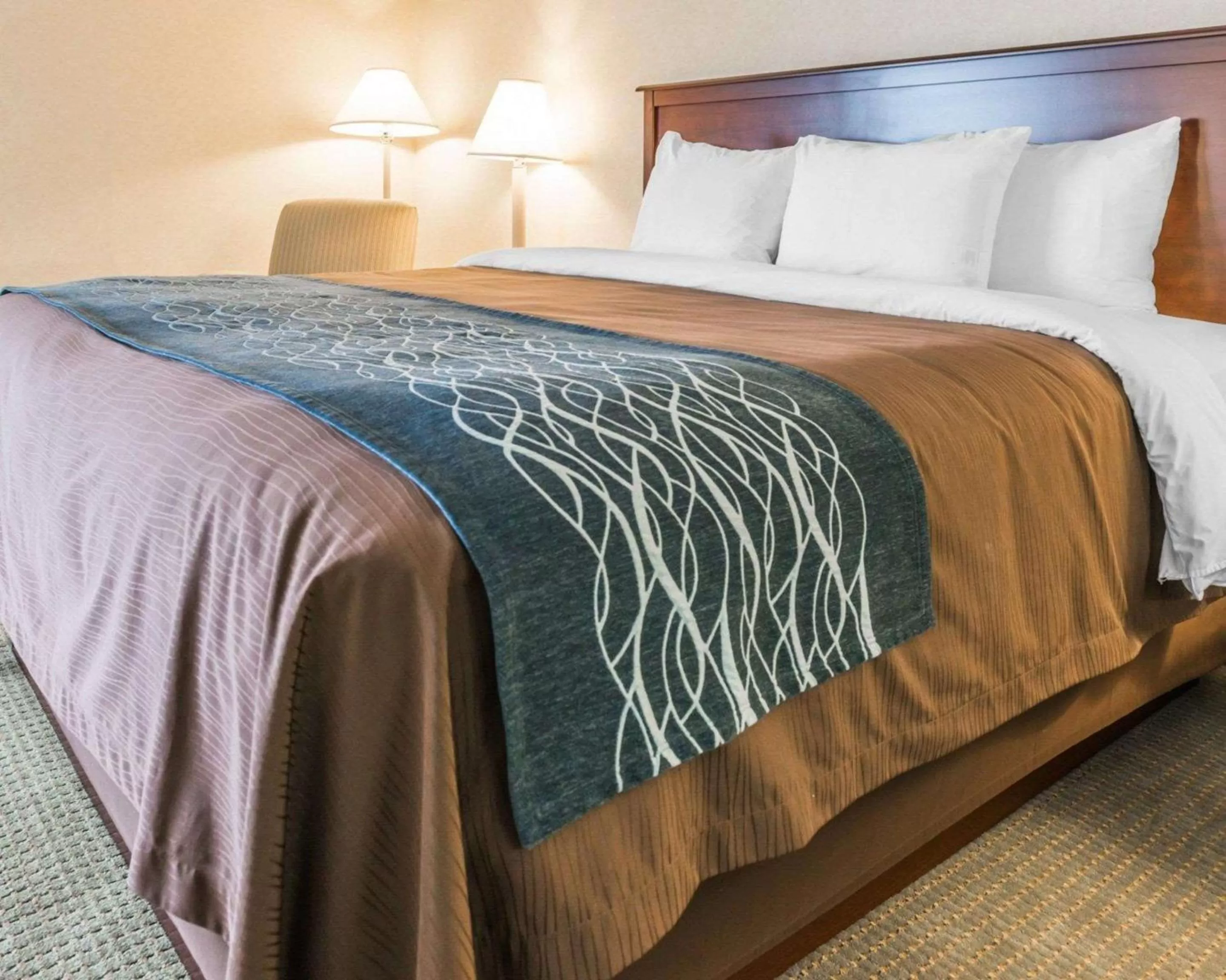 Bedroom, Bed in Rodeway Inn Mercer I-80