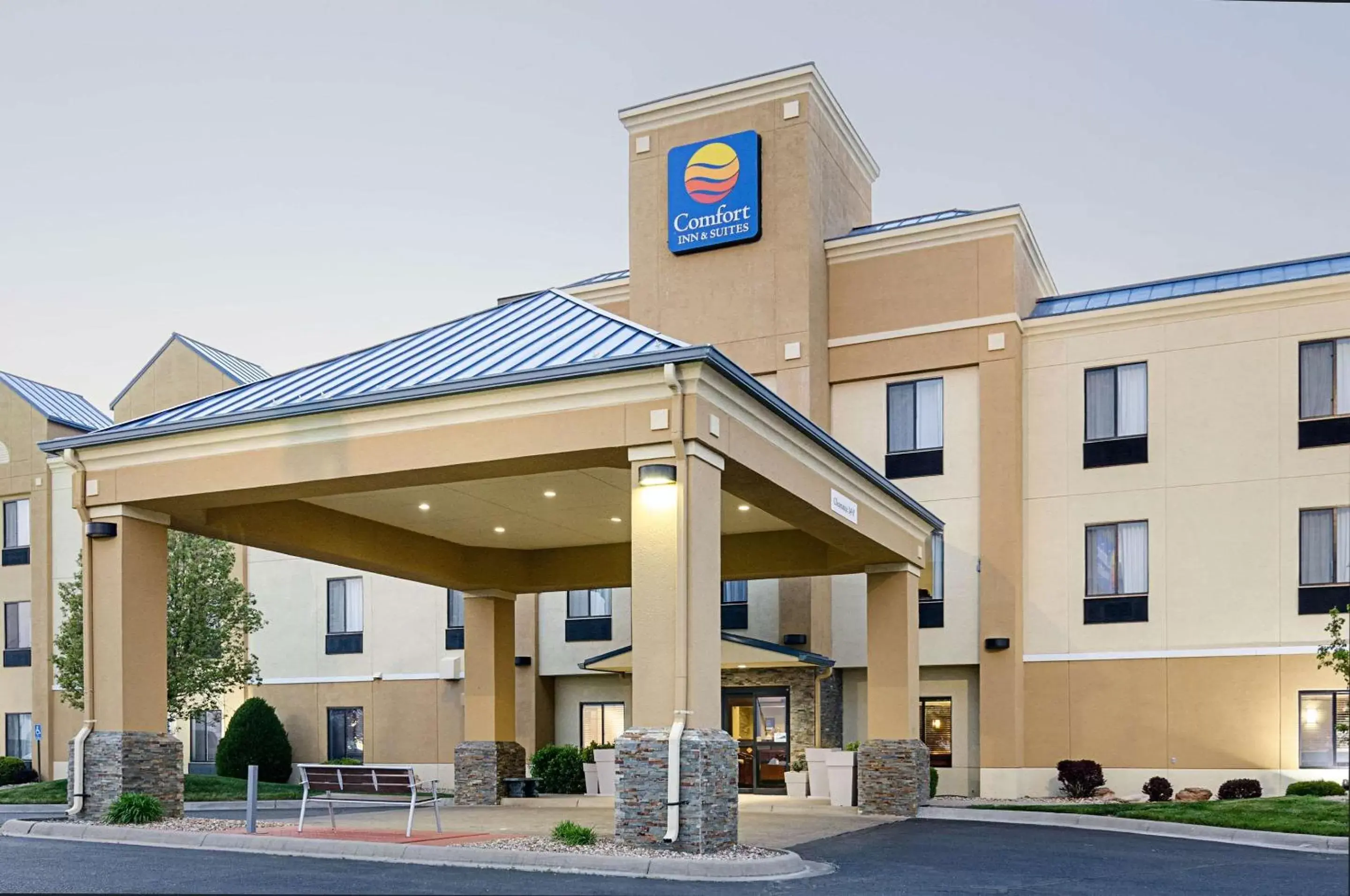 Comfort Inn & Suites Hutchinson Comfort Inn & Suites Hutchinson
