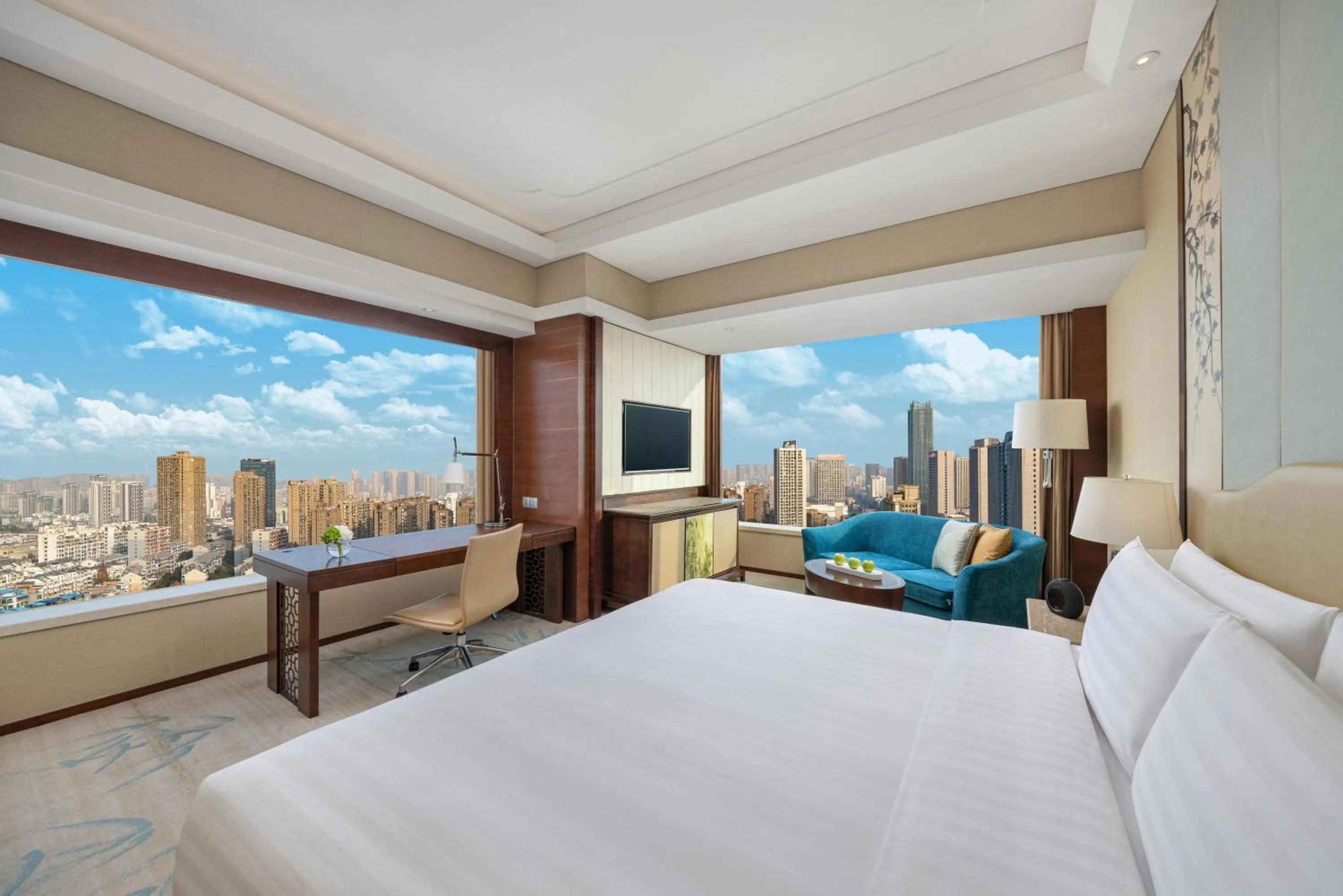 View (from property/room), Bed in Shangri-La Hefei
