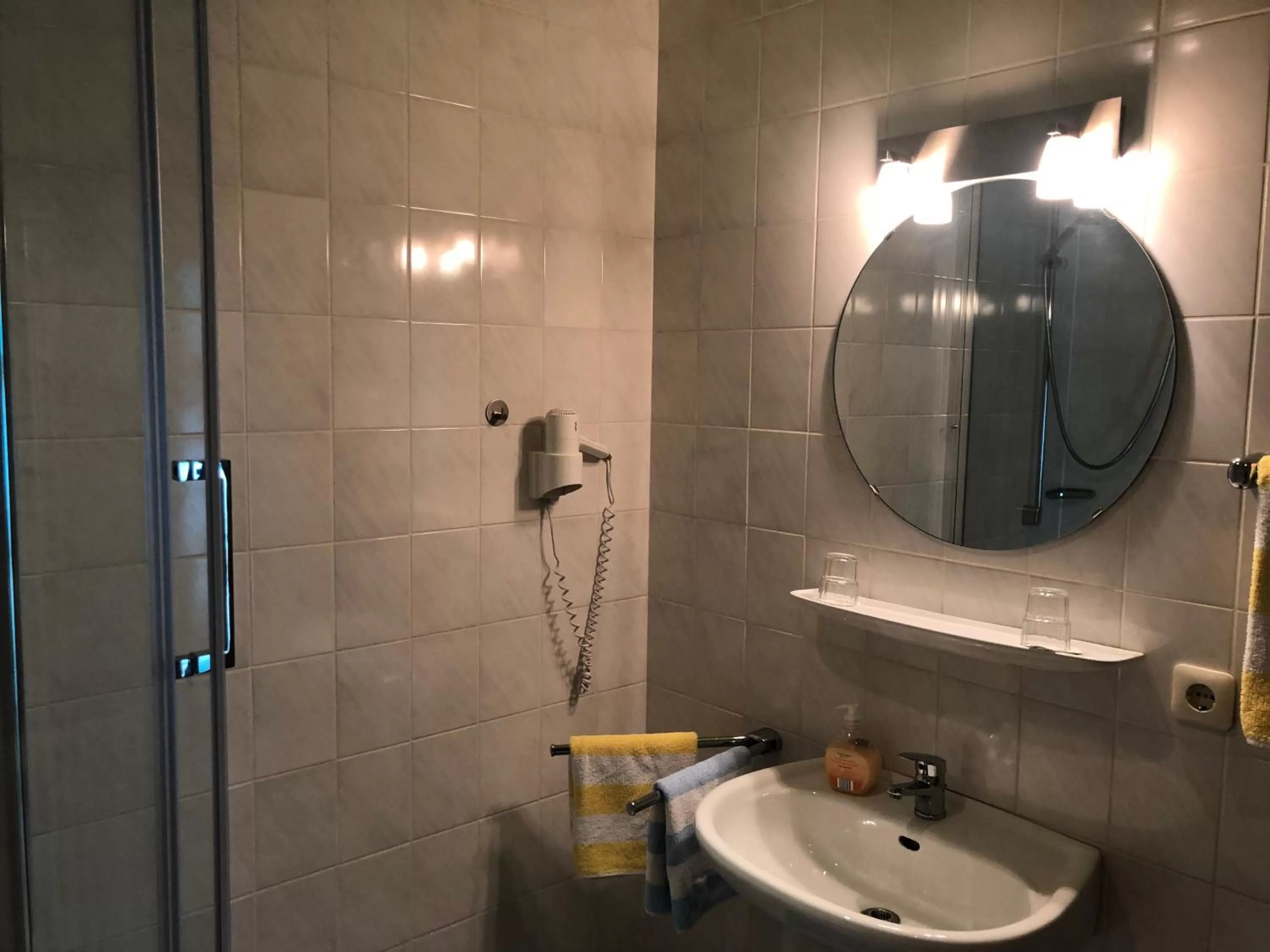 Bathroom in Hotel Elfenberg