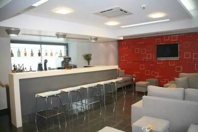 Lounge or bar in Hotel Des Roses