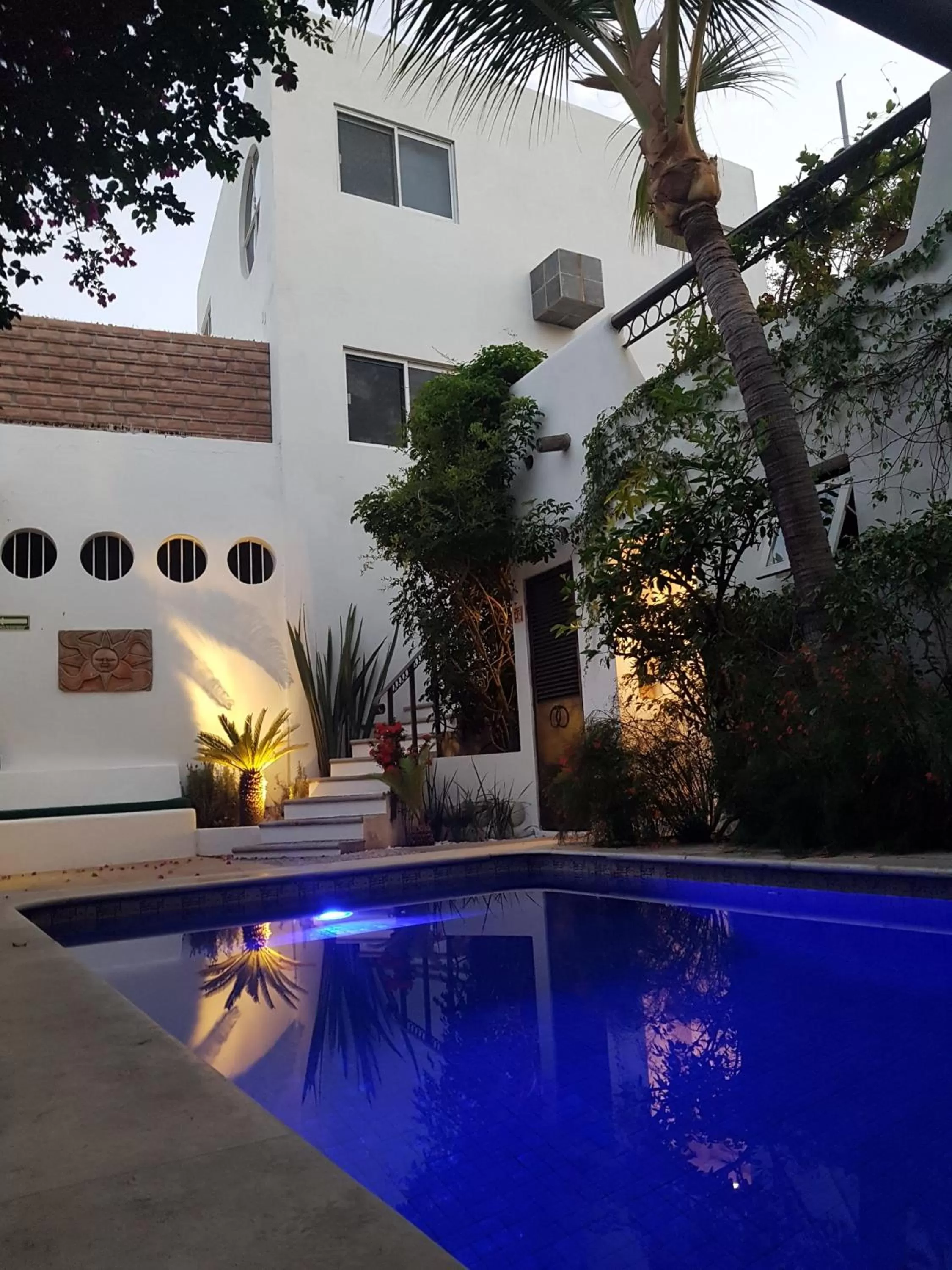 Swimming pool in Los Milagros Hotel