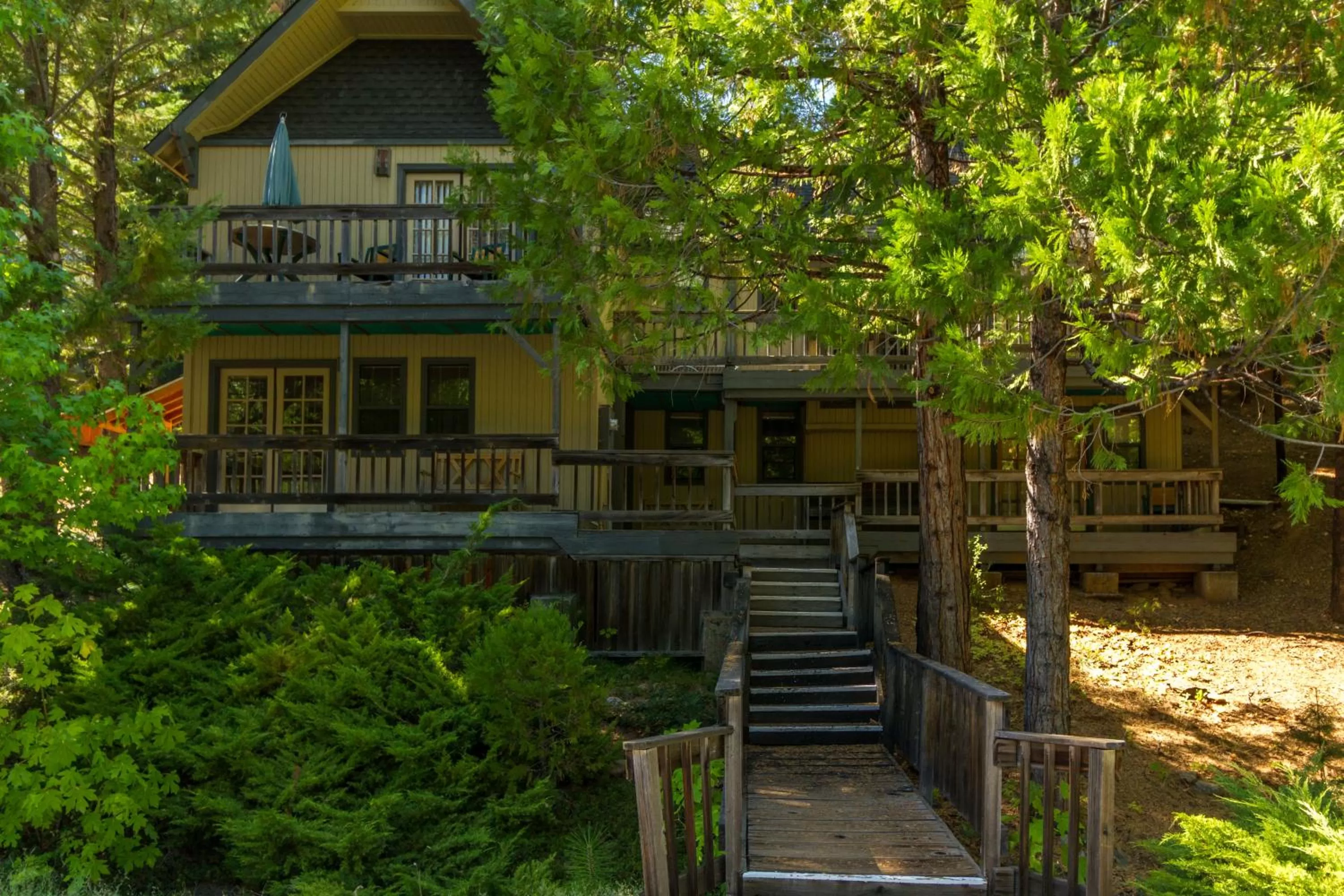 Property building in Mountain Retreat Resort